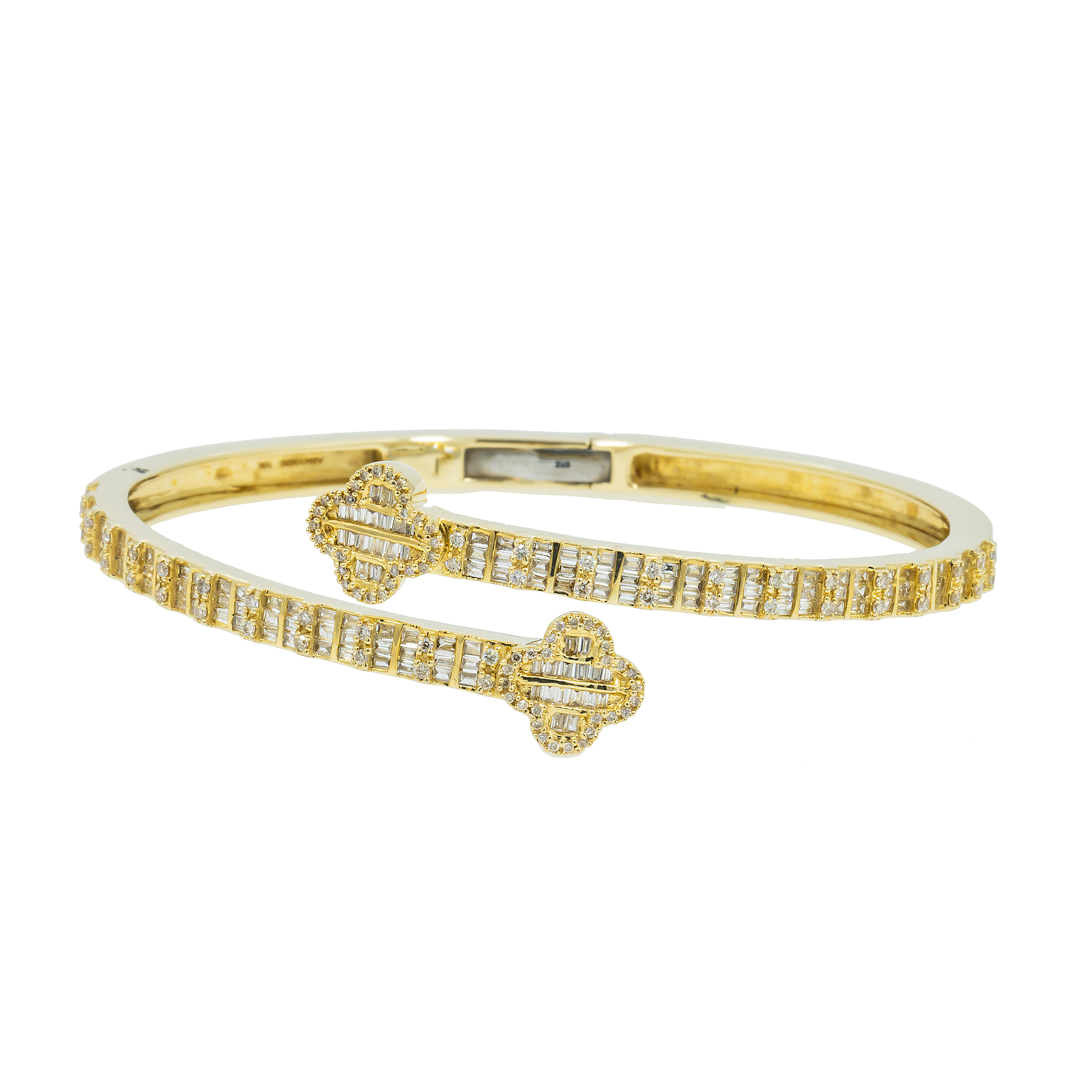 10K GOLD BAGUETTE DIAMONDS OPEN CLOVER BANGLE 1.85 CT