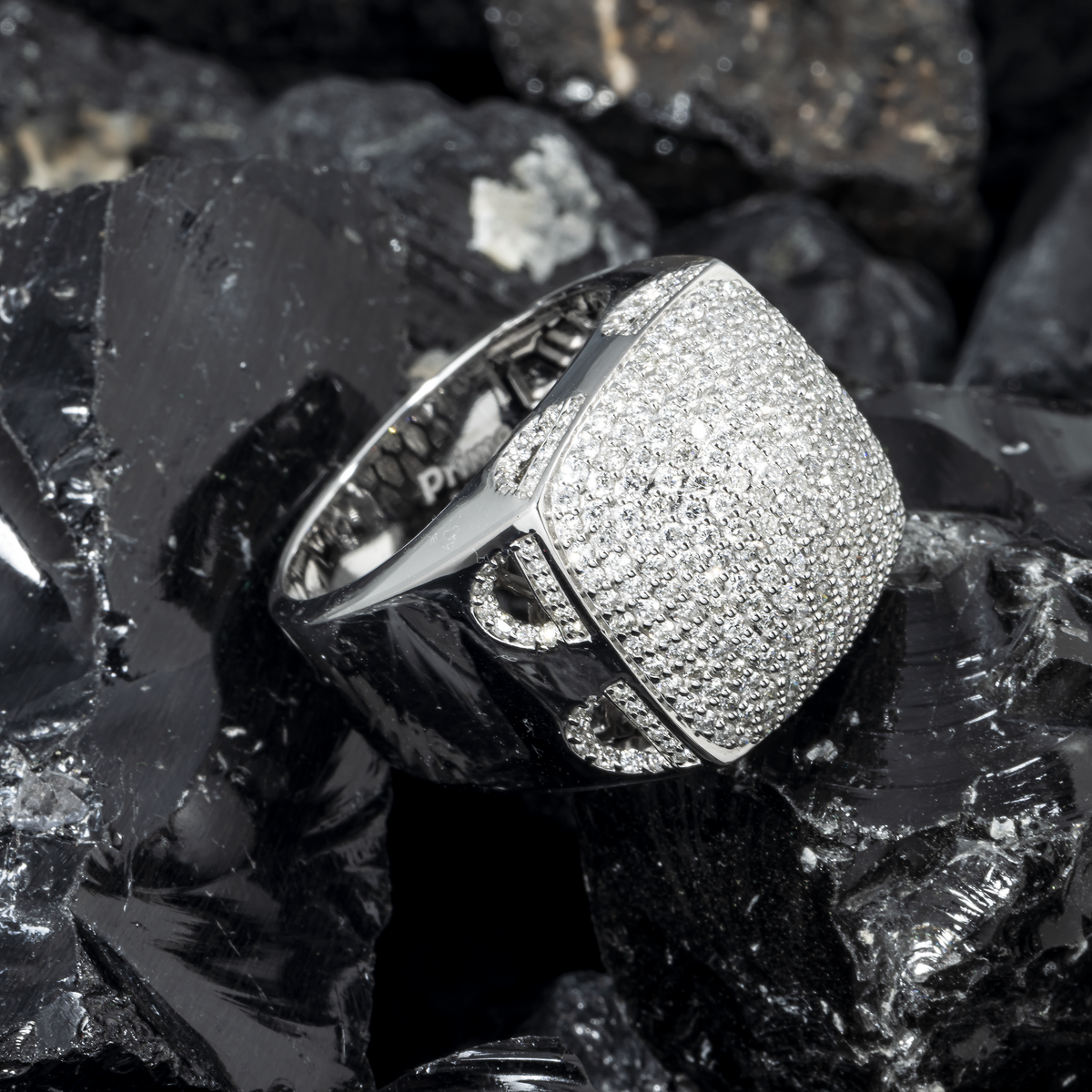 10K GOLD ROUND DIAMOND STATEMENT RING 1.91 CT