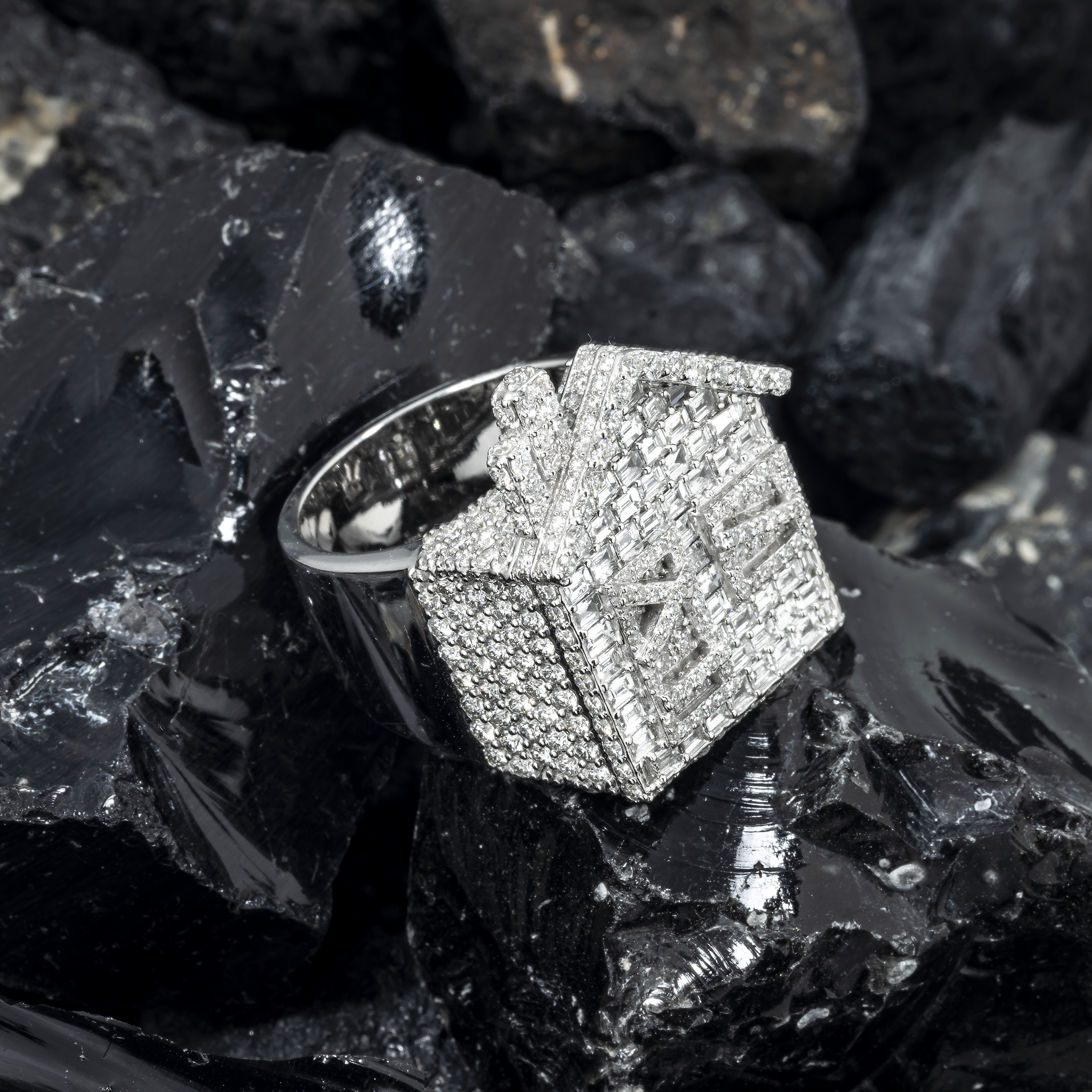 10K GOLD BAGUETTE AND ROUND DIAMOND TRAP HOUSE RING 5.14 CT