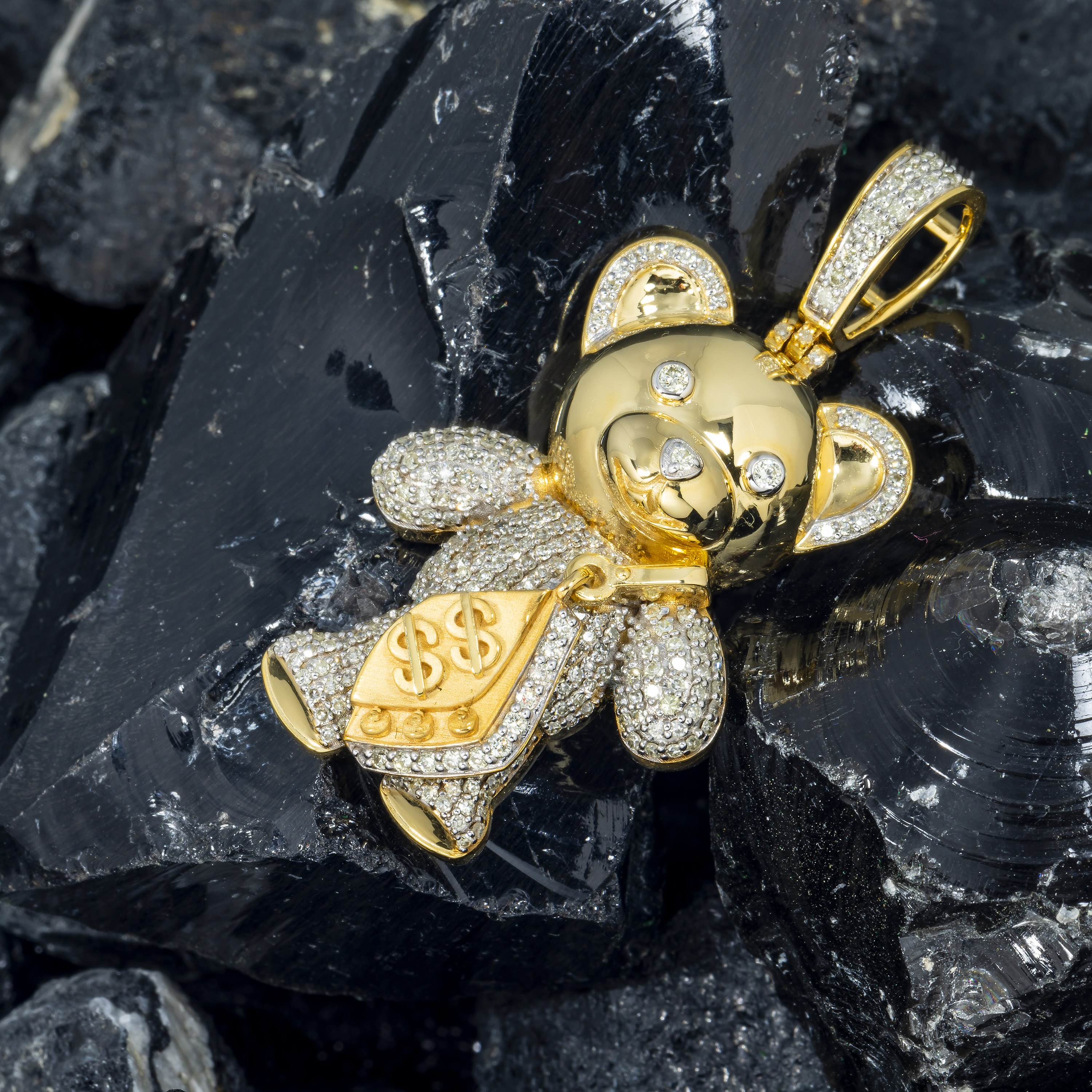 10K GOLD ROUND DIAMOND BEAR WITH MONEY BAG PENDANT 1.10 CT