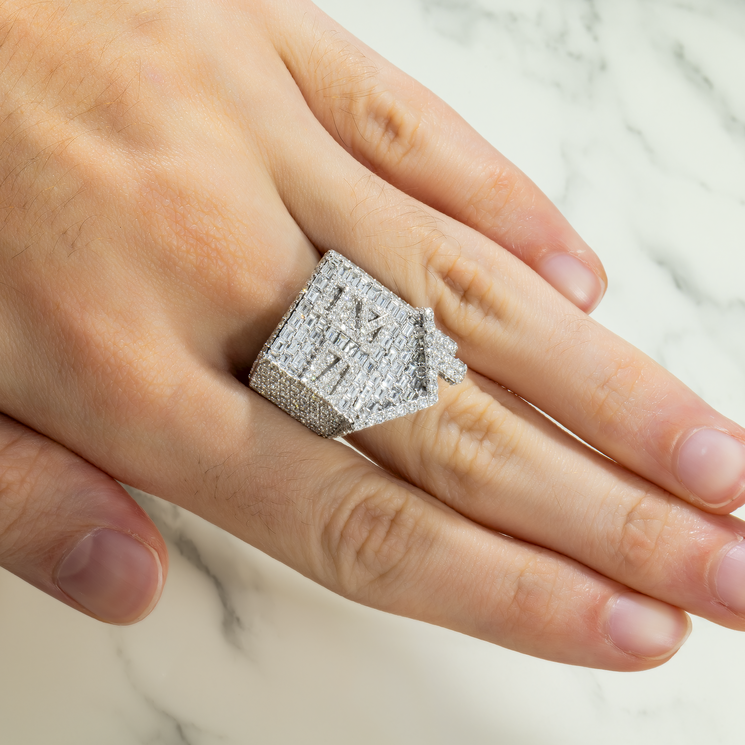 10K GOLD BAGUETTE AND ROUND DIAMOND TRAP HOUSE RING 5.14 CT