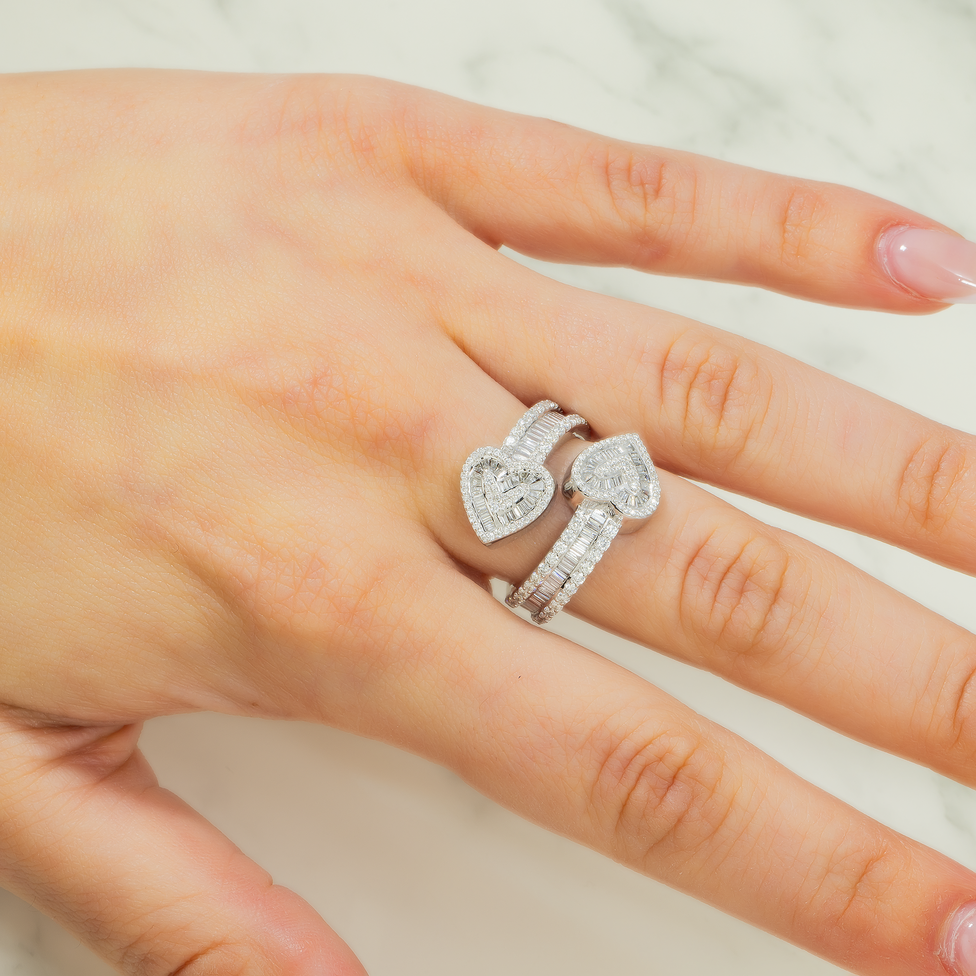 14K GOLD ROUND AND BAGUETTE DIAMOND HEART BYPASS RING 1.47 CT