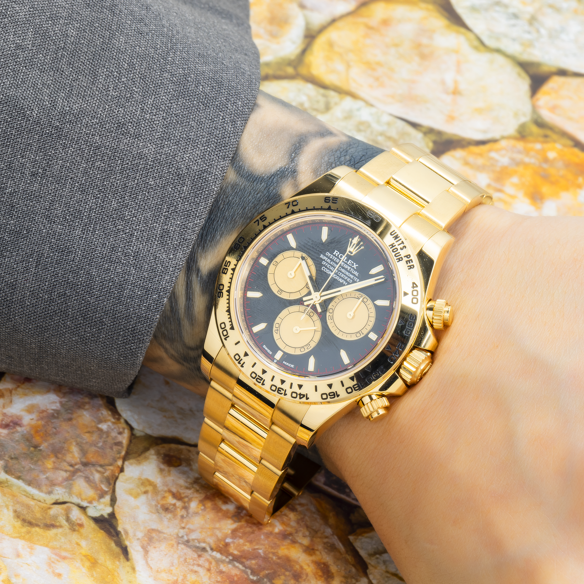 Rolex Cosmograph Daytona 40MM 126508 Pikachu Black Dial Tachymeter Bezel 18K Yellow Gold Oyster Bracelet