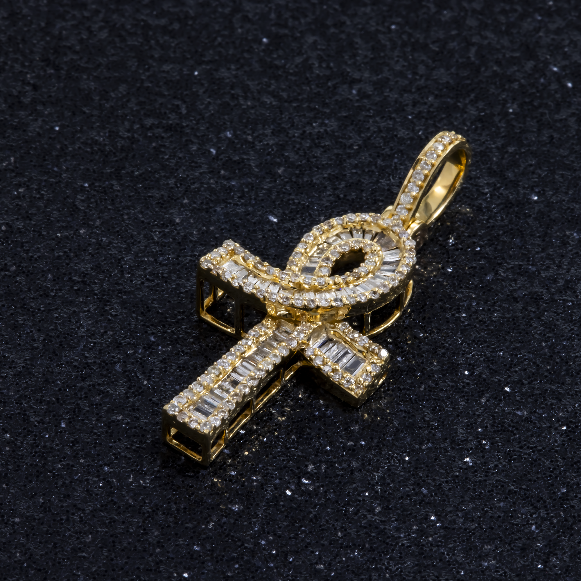 14K GOLD BAGUETTE AND ROUND DIAMOND ANKH PENDANT 0.72 CT