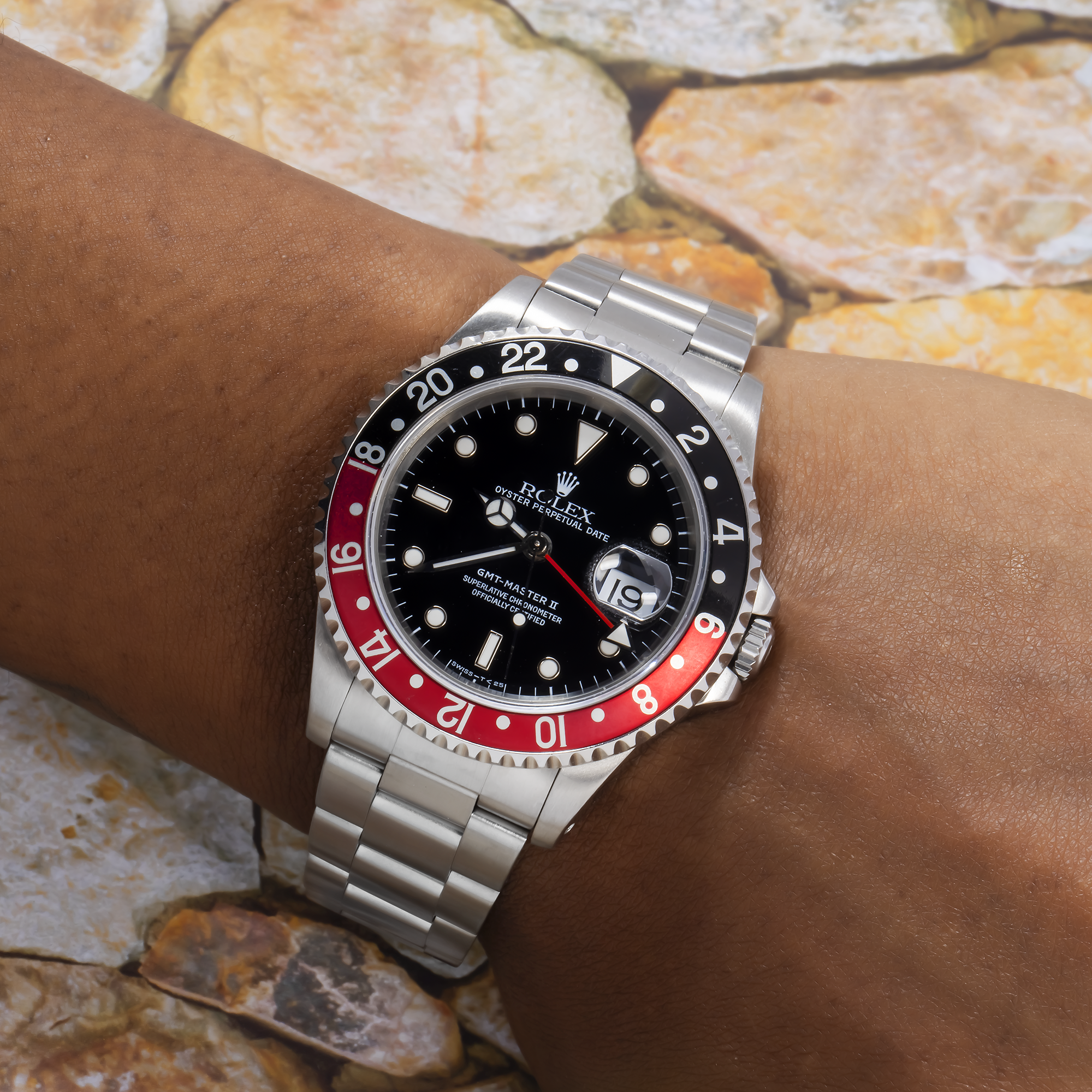 Rolex GMT-Master II 40MM 16710 Coke Black Dial Black & Red Ceramic Rolex GMT-Master II 40MM 16710 Coke Black Dial Black & Red Ceramic