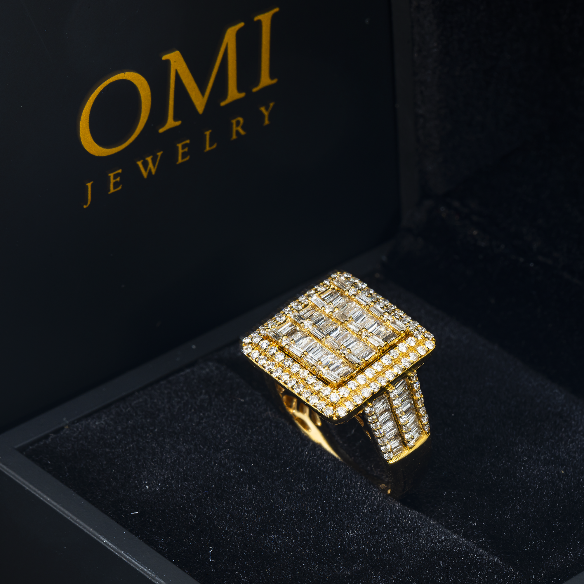 14K GOLD BAGUETTE AND ROUND DIAMOND CLUSTER SQUARE STATEMENT RING 1.65 CT