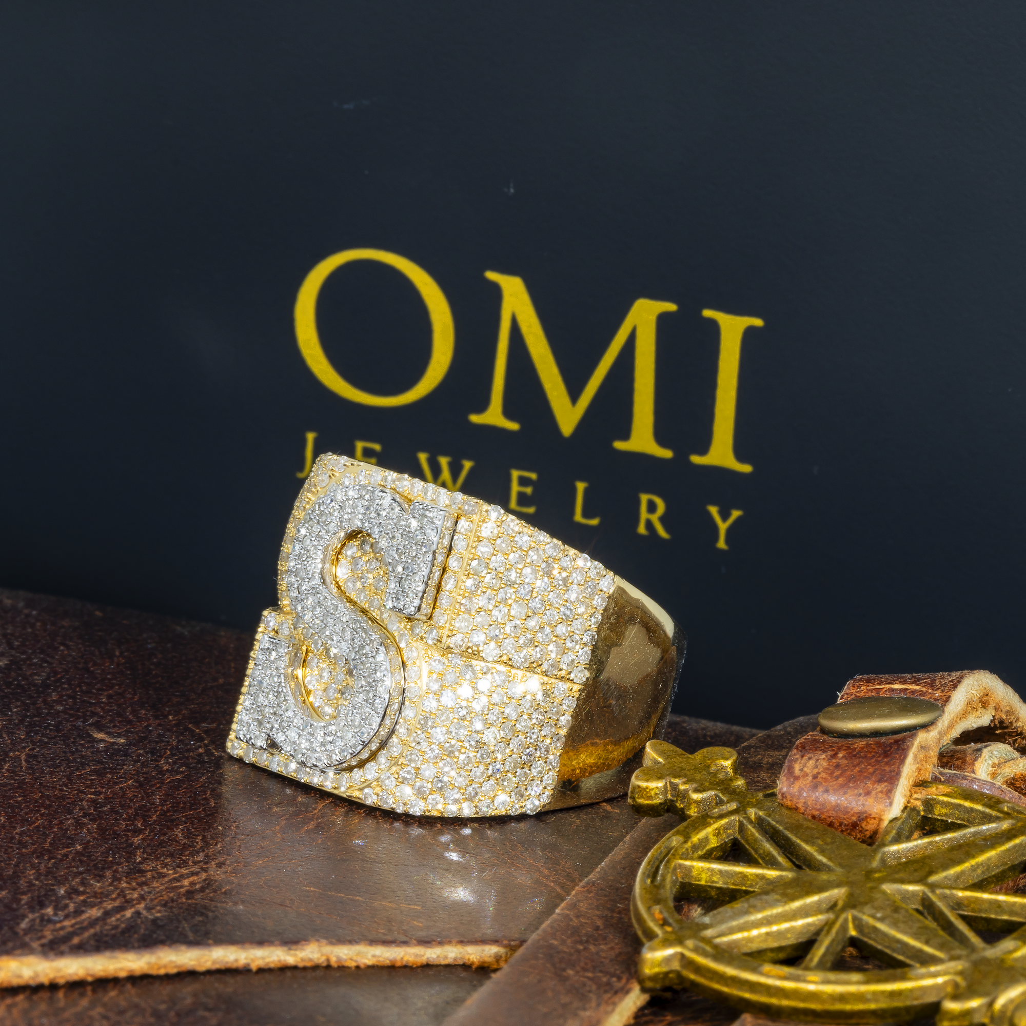 10K GOLD DIAMOND INITIAL LETTER S STATEMENT RING 2.68 CT