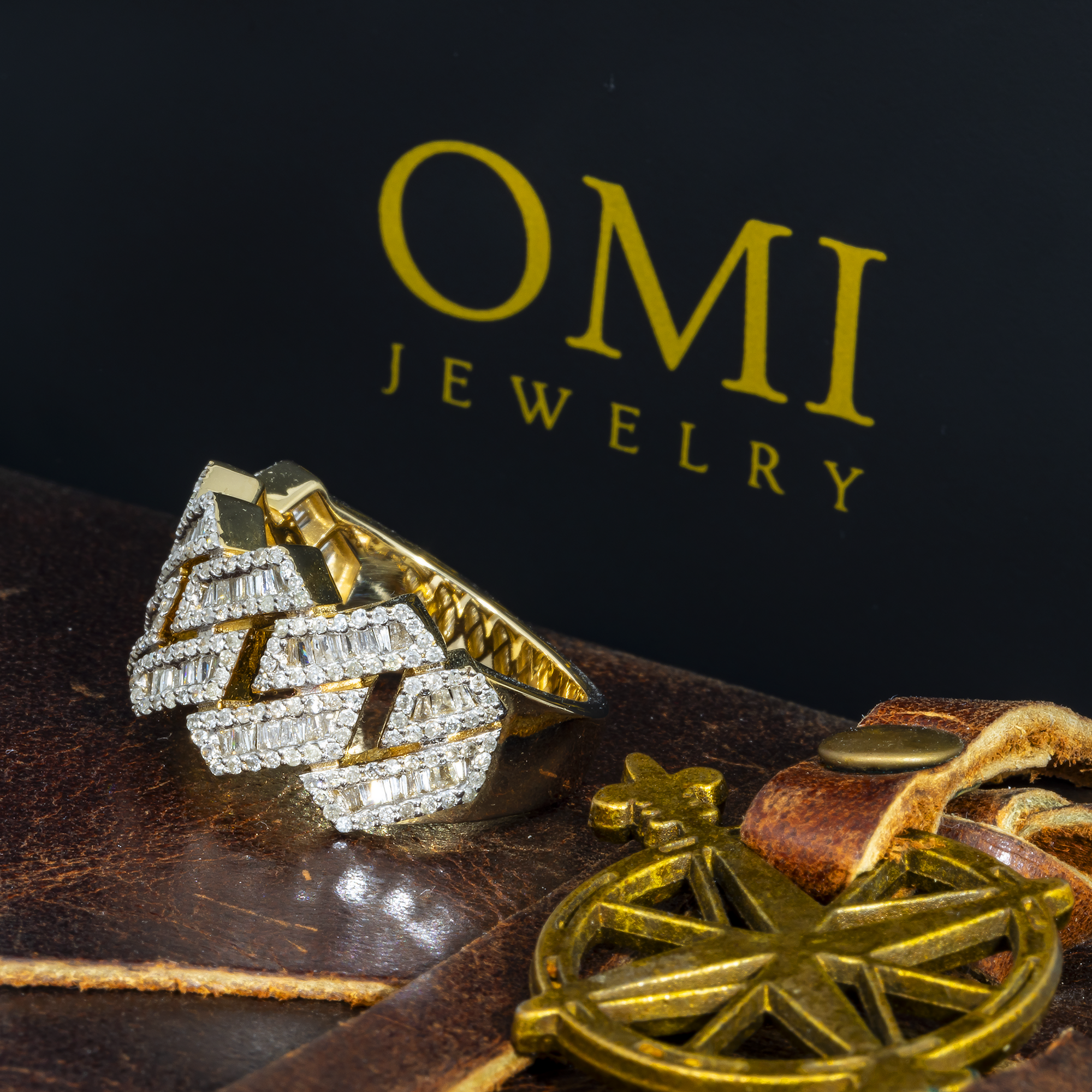 14K GOLD BAGUETTE AND ROUND DIAMOND CUBAN LINK RING 2.20 CT