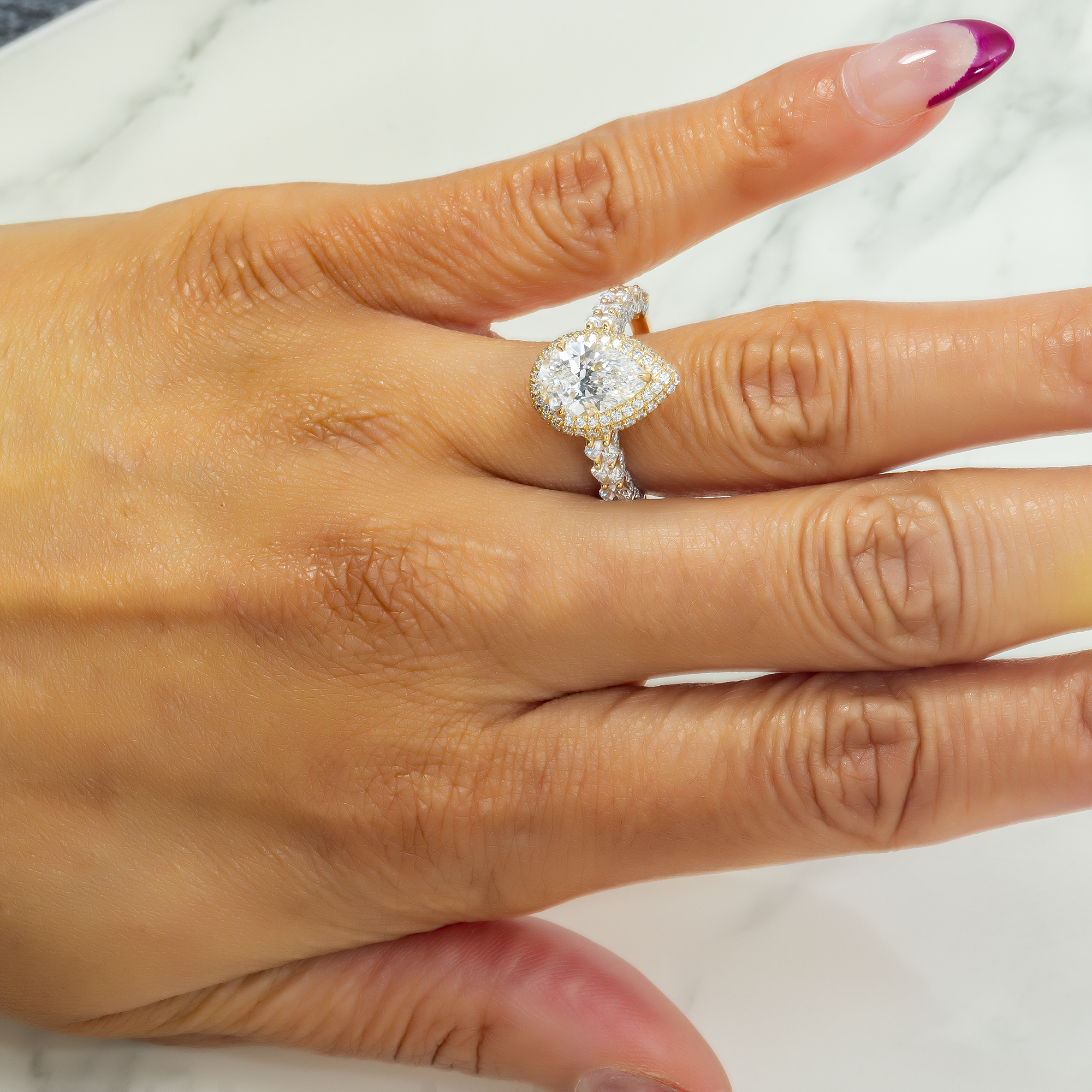 14K GOLD PEAR CUT DIAMOND HALO ENGAGEMENT RING 4.00 CTW