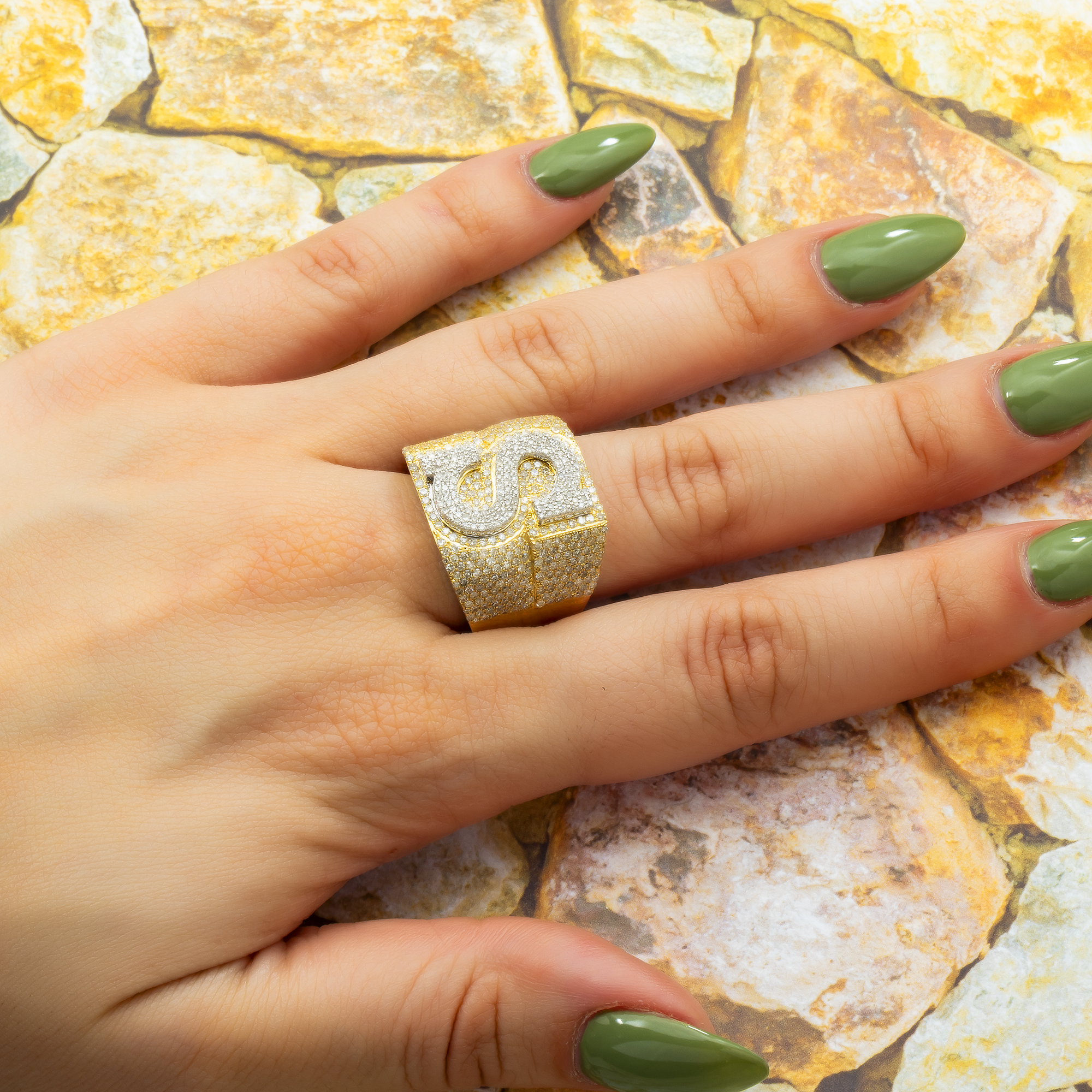 10K GOLD DIAMOND INITIAL LETTER S STATEMENT RING 2.68 CT