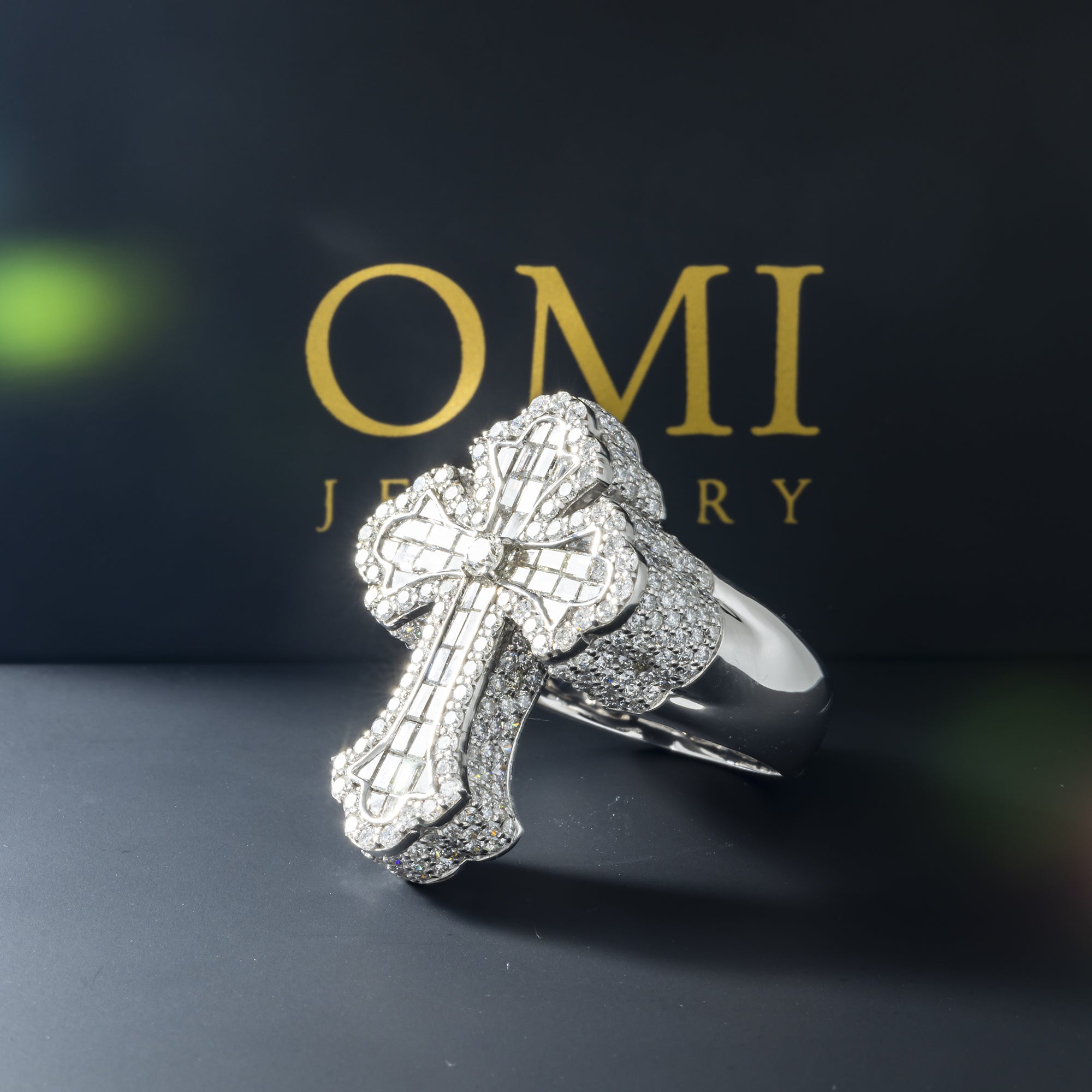 14K GOLD BAGUETTE DIAMOND FLEUR DE LIS CROSS RING 4.40 CT