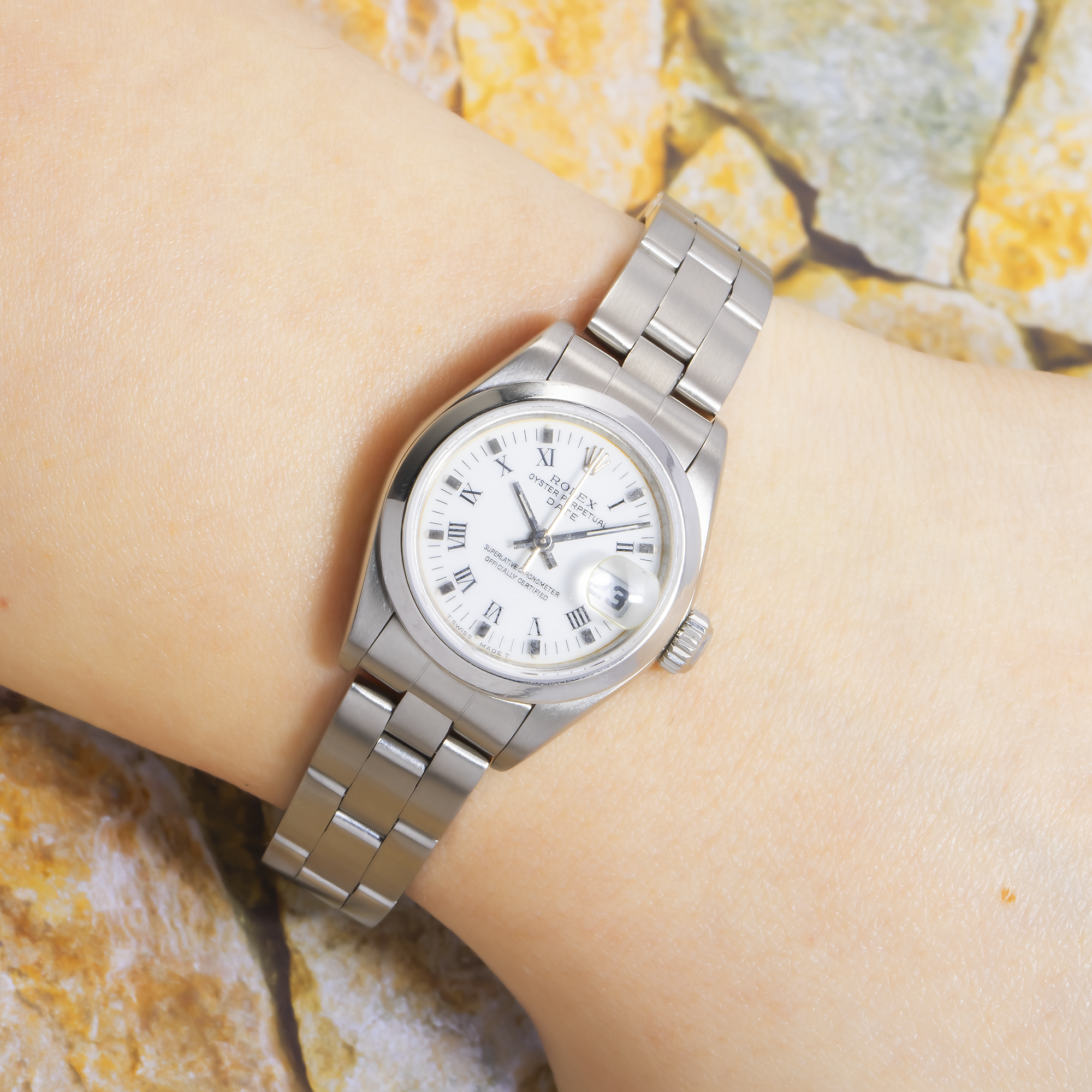 Rolex Date 26MM 6916 White Roman Dial Smooth Bezel Stainless Steel Oyster Bracelet