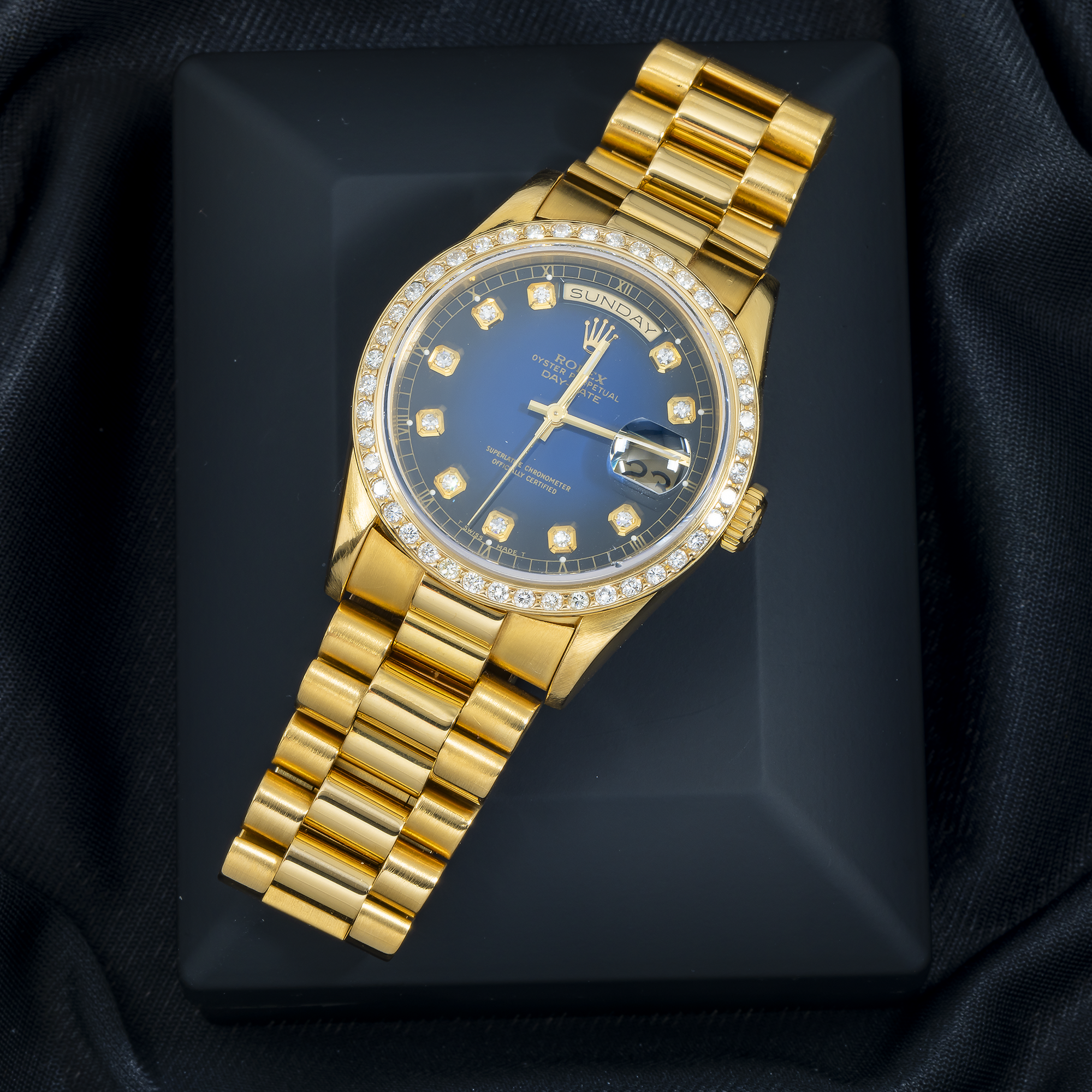 Rolex Day-Date 36MM 18238 Blue Diamond Dial Diamond Bezel 18K Yellow Gold President Bracelet