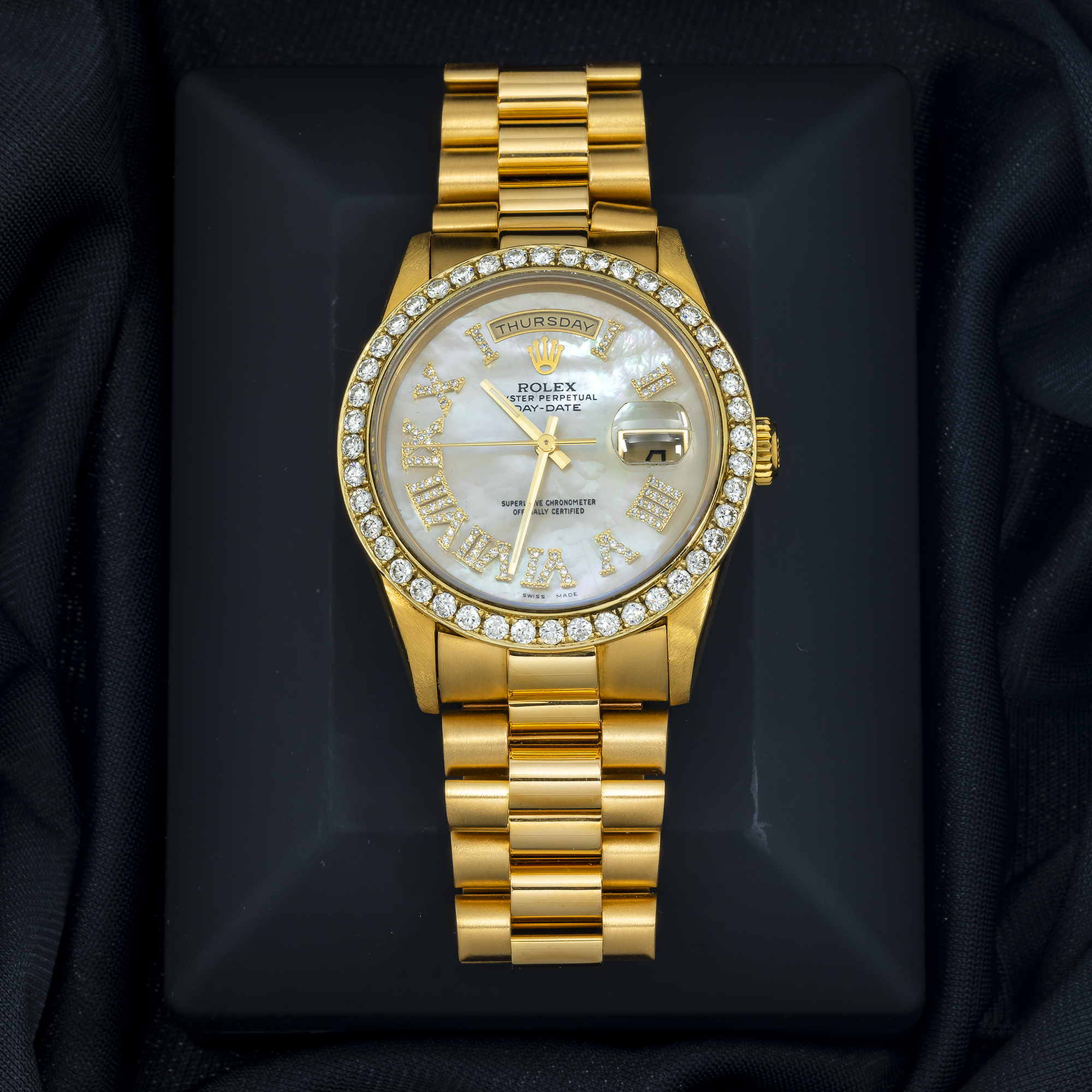 Rolex Day-Date 36MM 18238 Mother of Pearl Roman Diamond Dial Diamond Bezel 18K Yellow Gold President Bracelet