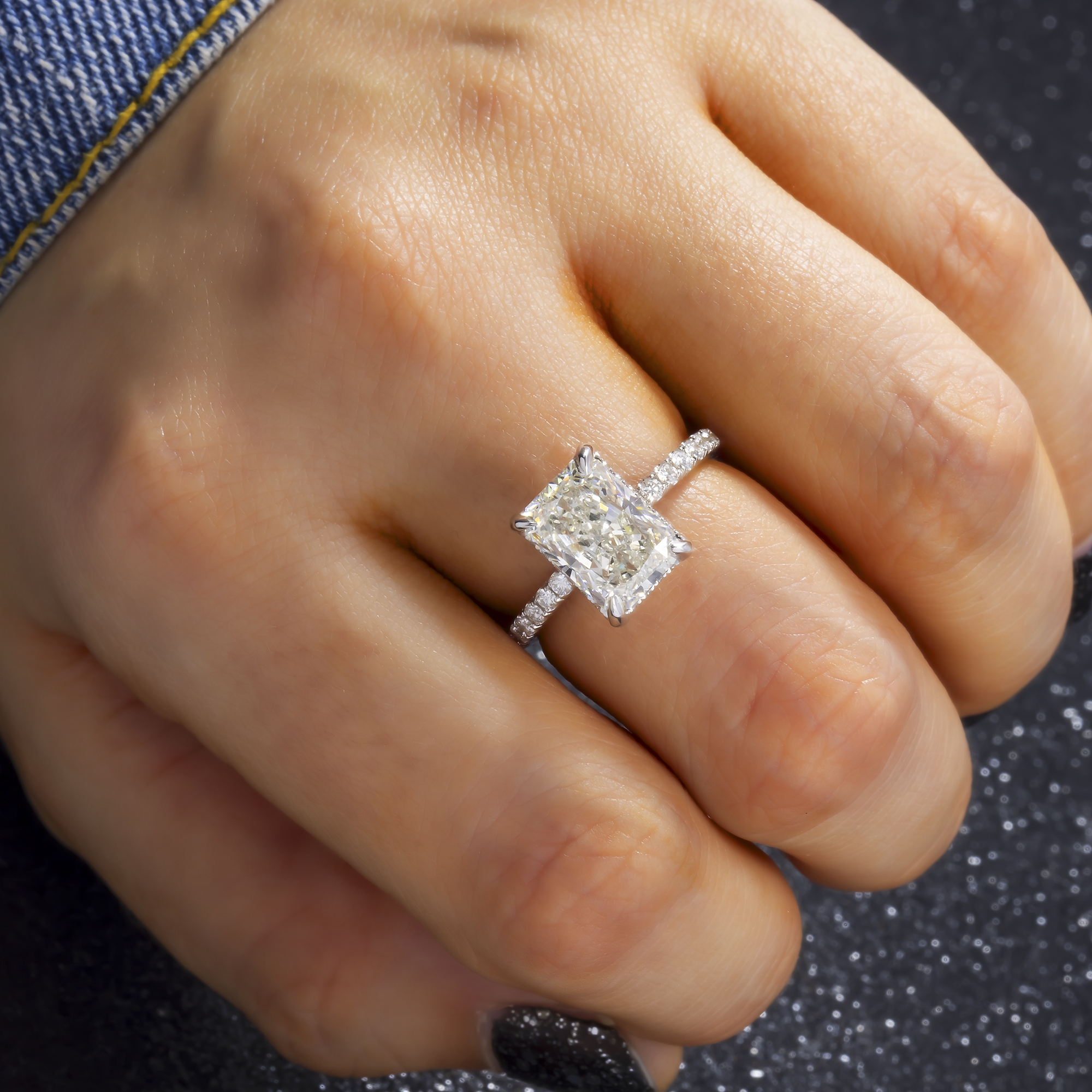 18K GOLD RADIANT CUT LAB DIAMOND ENGAGEMENT RING 3.76 CTW