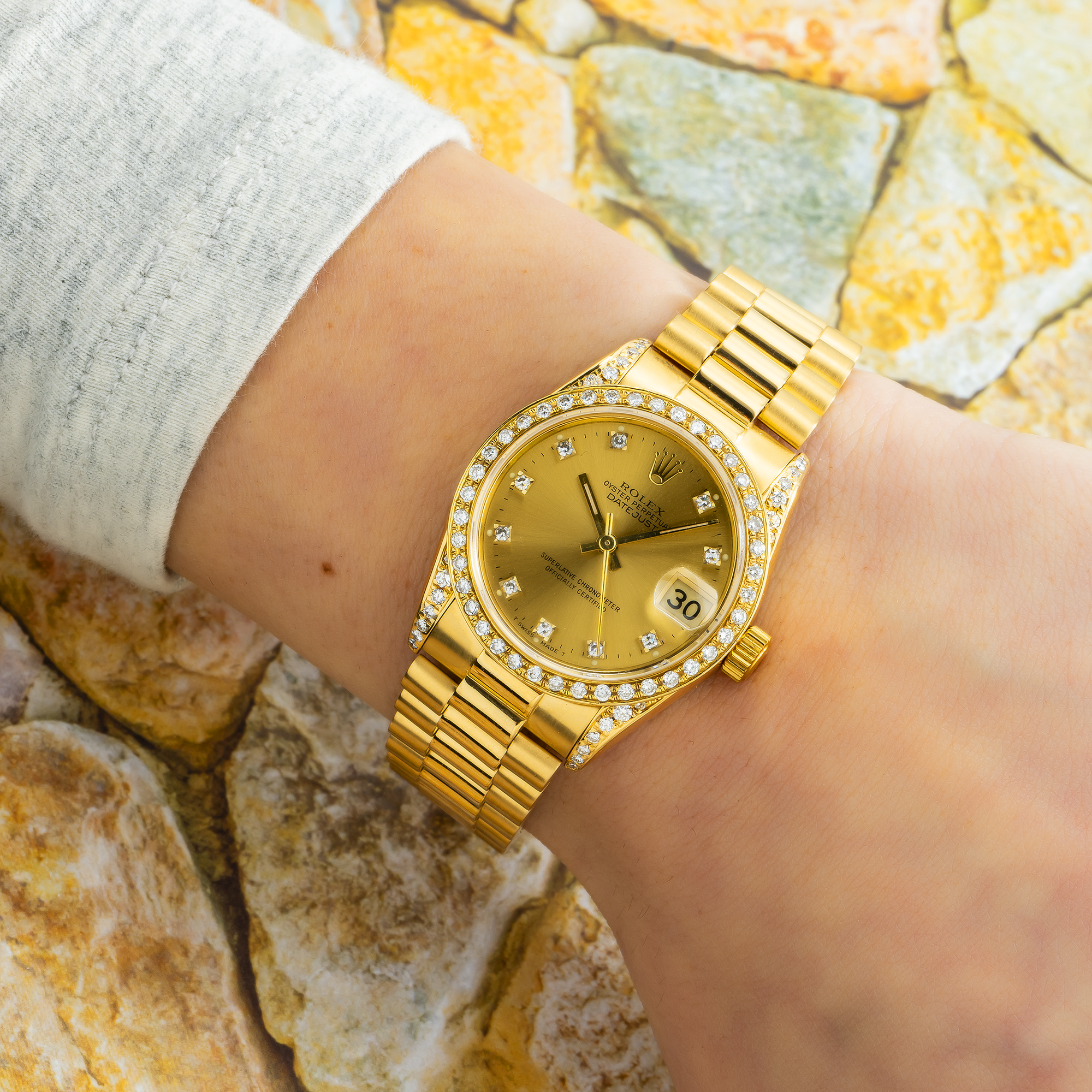 Rolex Datejust 31MM 68278 Champagne Diamond Dial Diamond Bezel 18K Yellow Gold President Bracelet