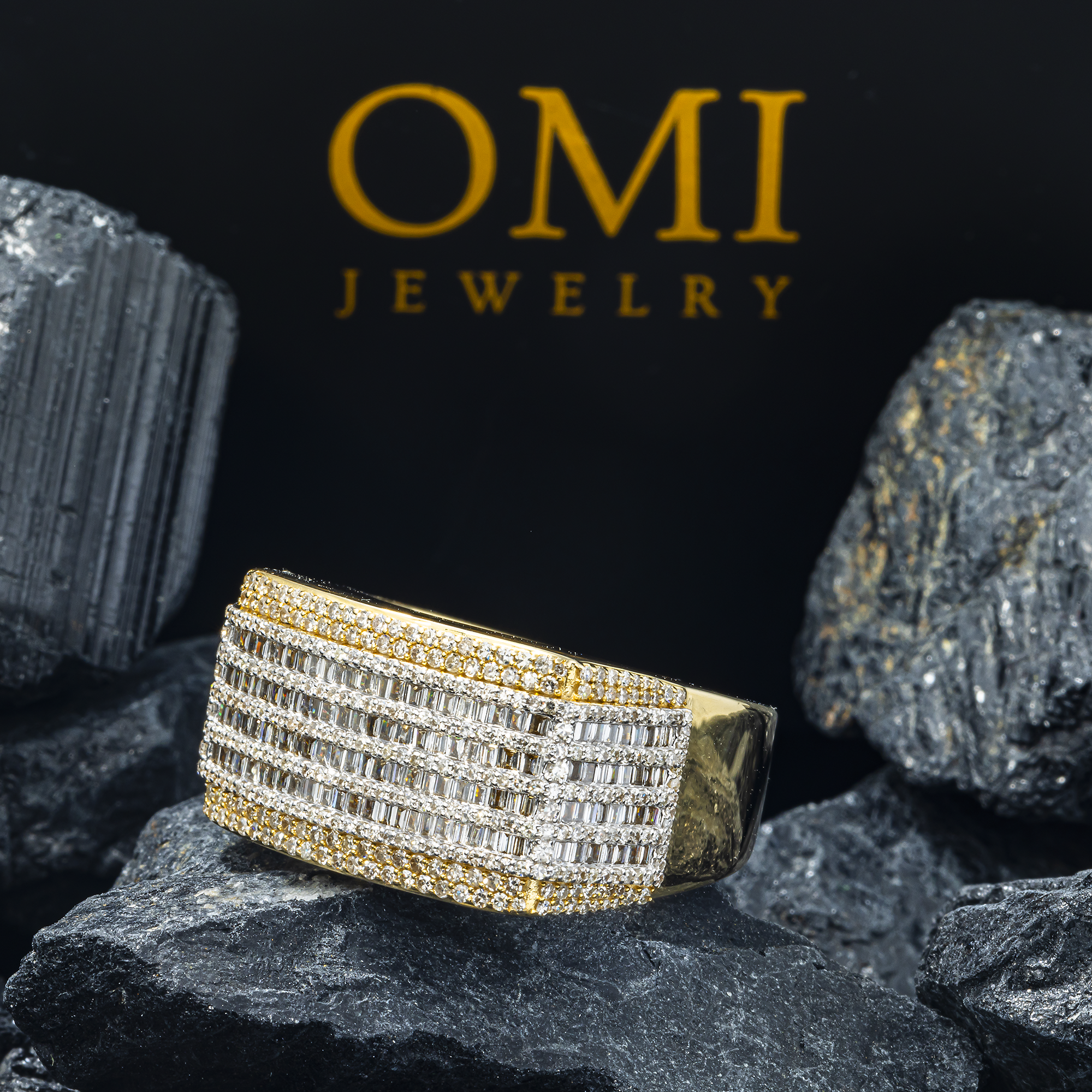 10K GOLD ROUND AND BAGUETTE DIAMOND BAND RING 1.70 CT