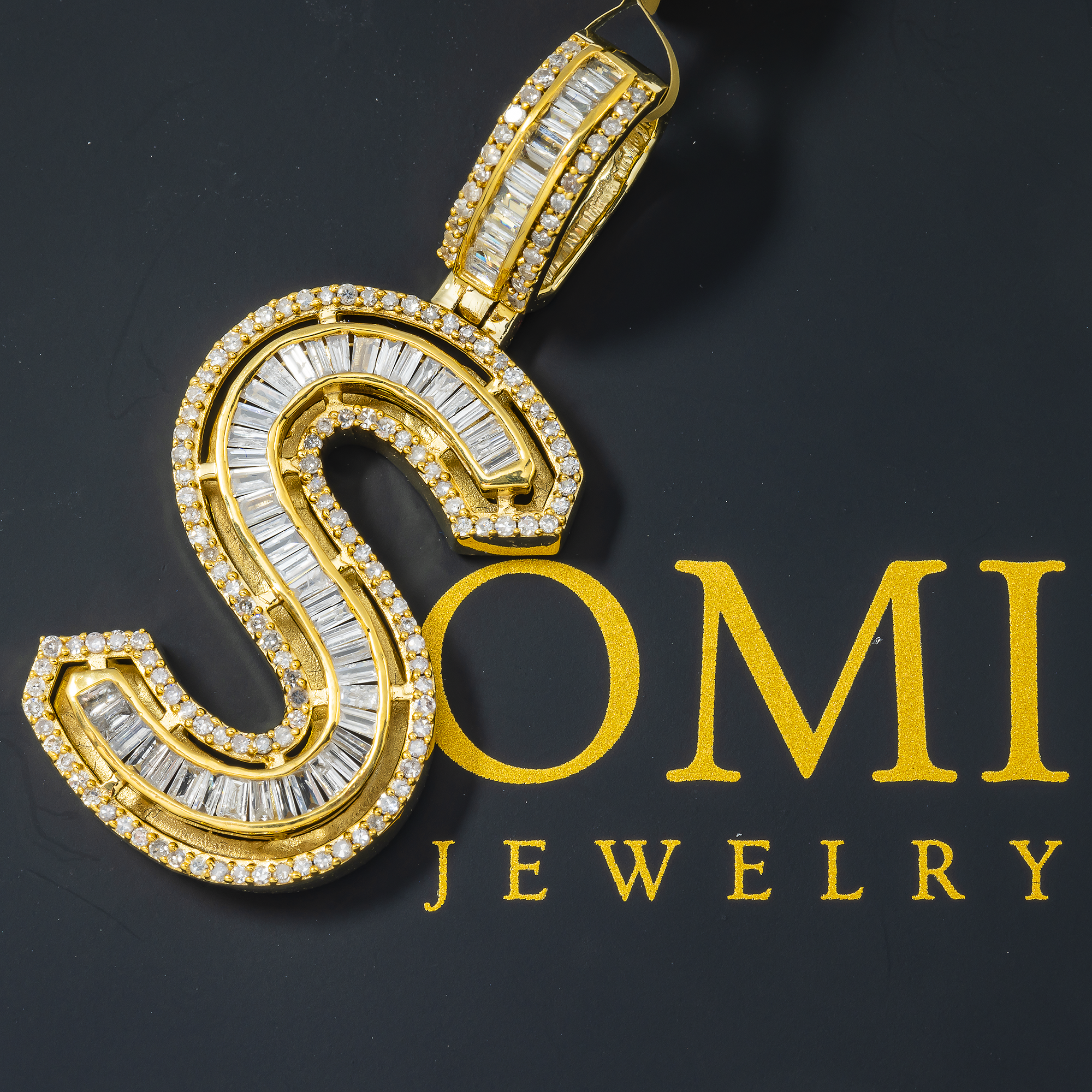 14K GOLD BAGUETTE AND ROUND DIAMOND INITIAL S PENDANT 0.85 CT