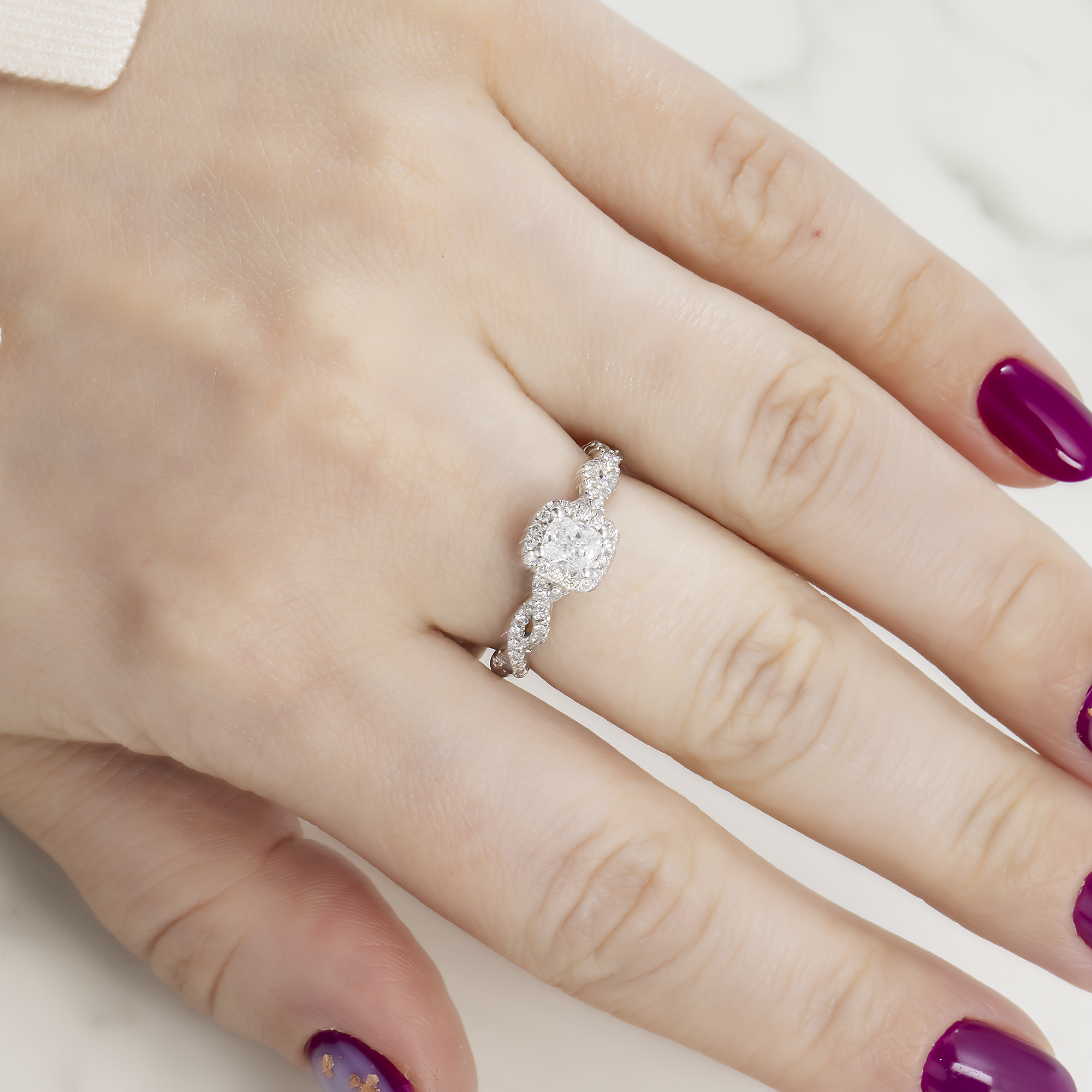14K GOLD CUSHION CUT HALO DIAMOND CONTEMPORARY ENGAGEMENT RING 0.72 CTW
