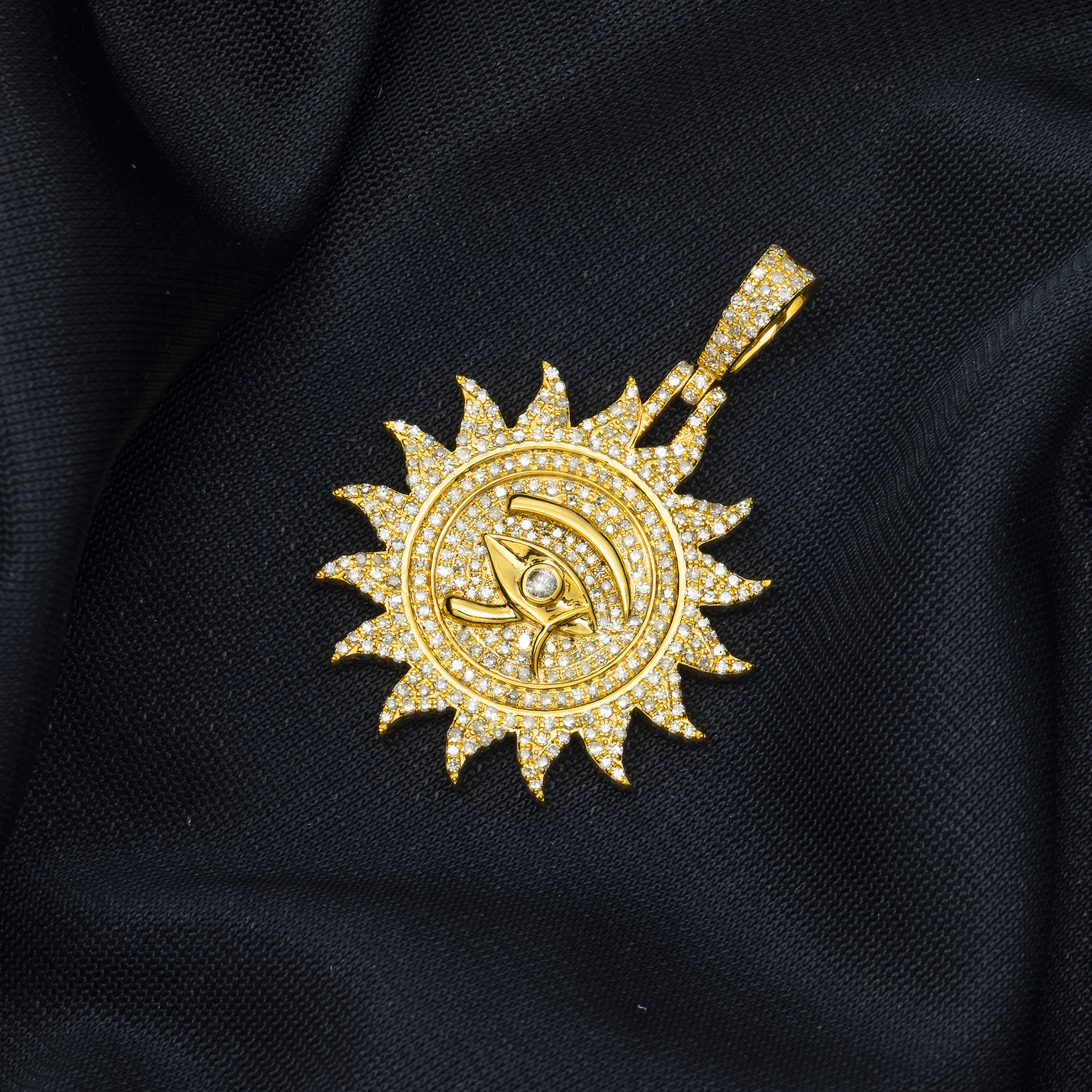 10K GOLD DIAMOND EYE OF RA PENDANT 1.18 CT