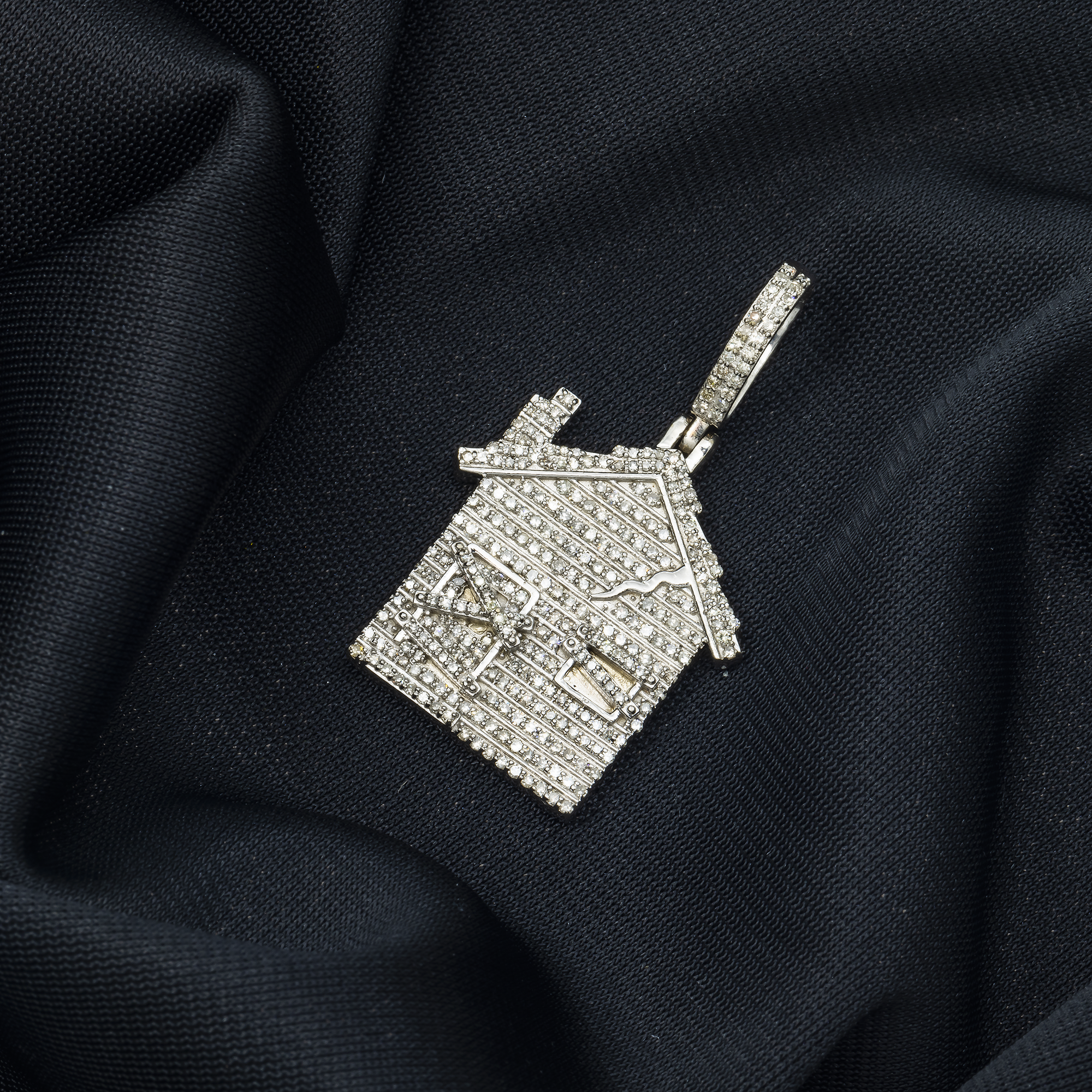 10K GOLD DIAMOND TRAP HOUSE PENDANT 1.10 CTW