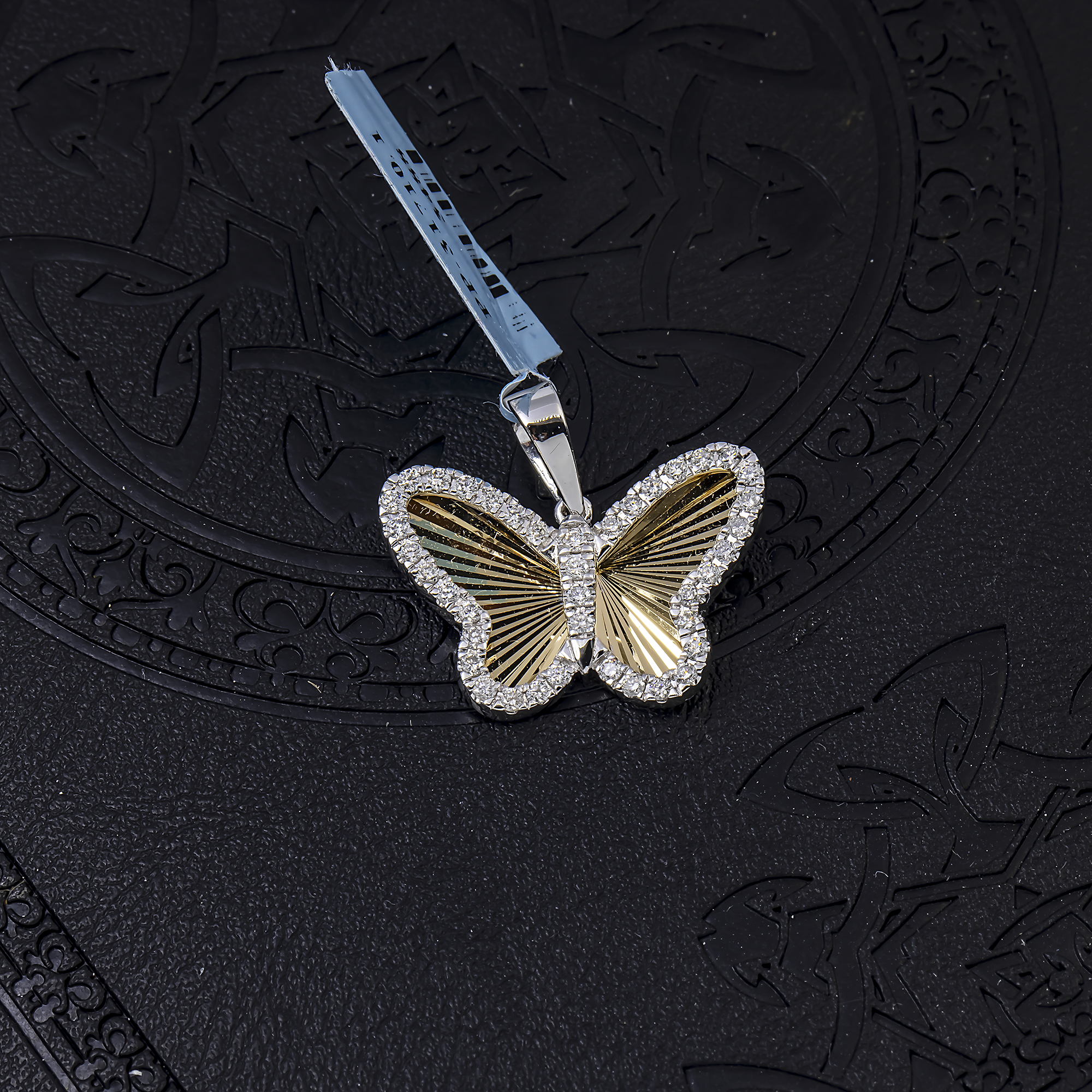14K GOLD ROUND DIAMOND BORDER BUTTERFLY PENDANT 0.38 CT
