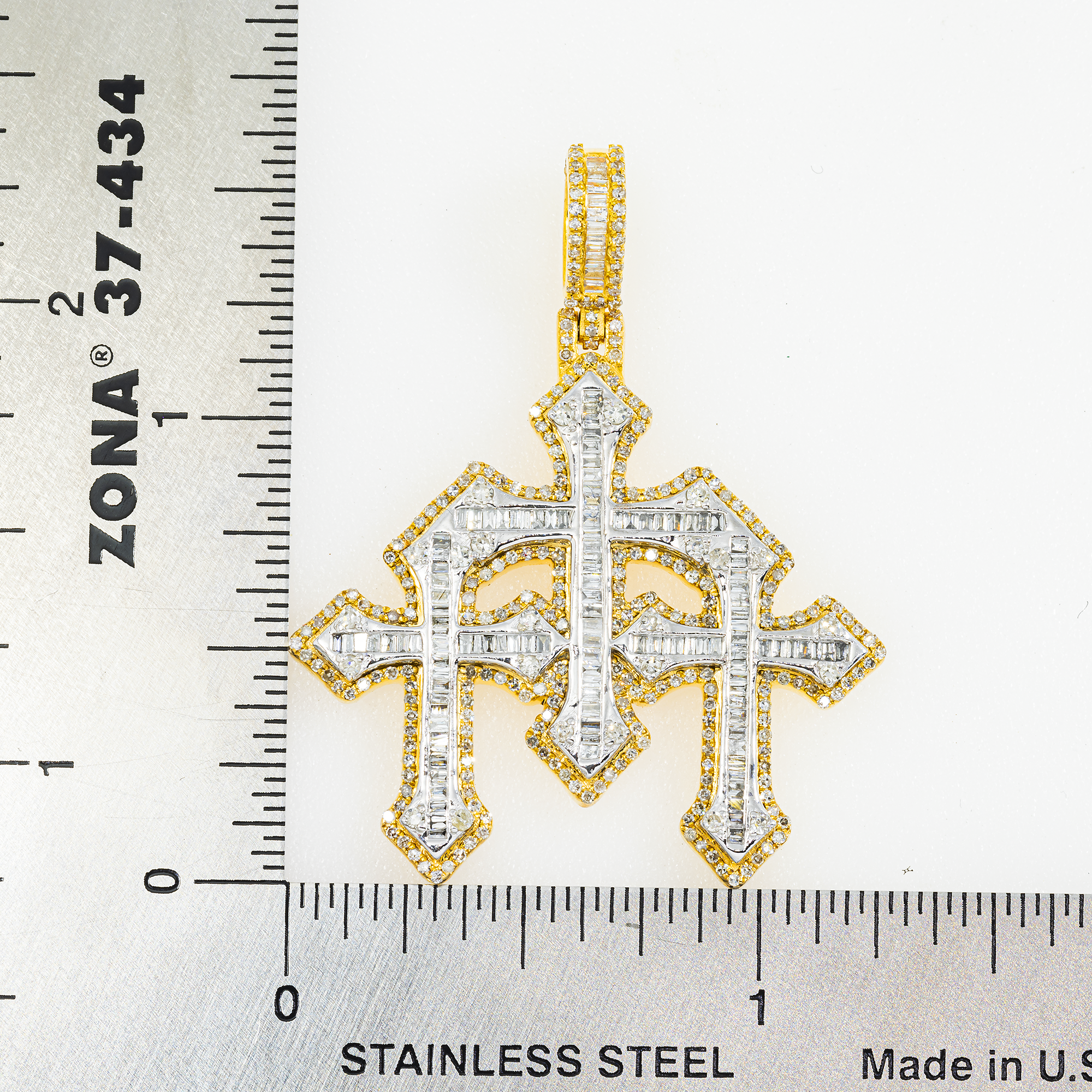 10K GOLD BAGUETTE AND ROUND DIAMOND TRIPLE CROSSES PENDANT 1.50 CT