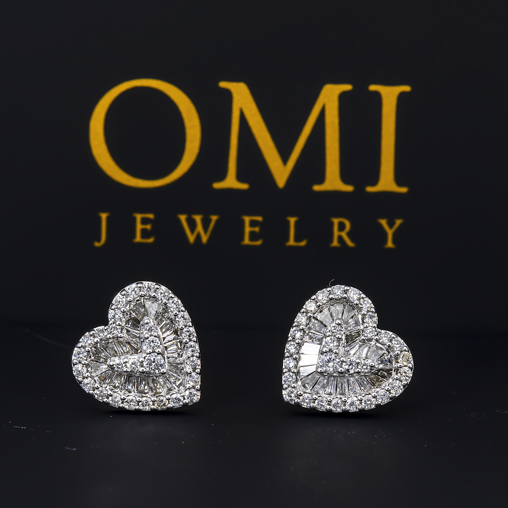 14K GOLD BAGUETTE AND ROUND DIAMOND HEART EARRINGS 0.74 CTW