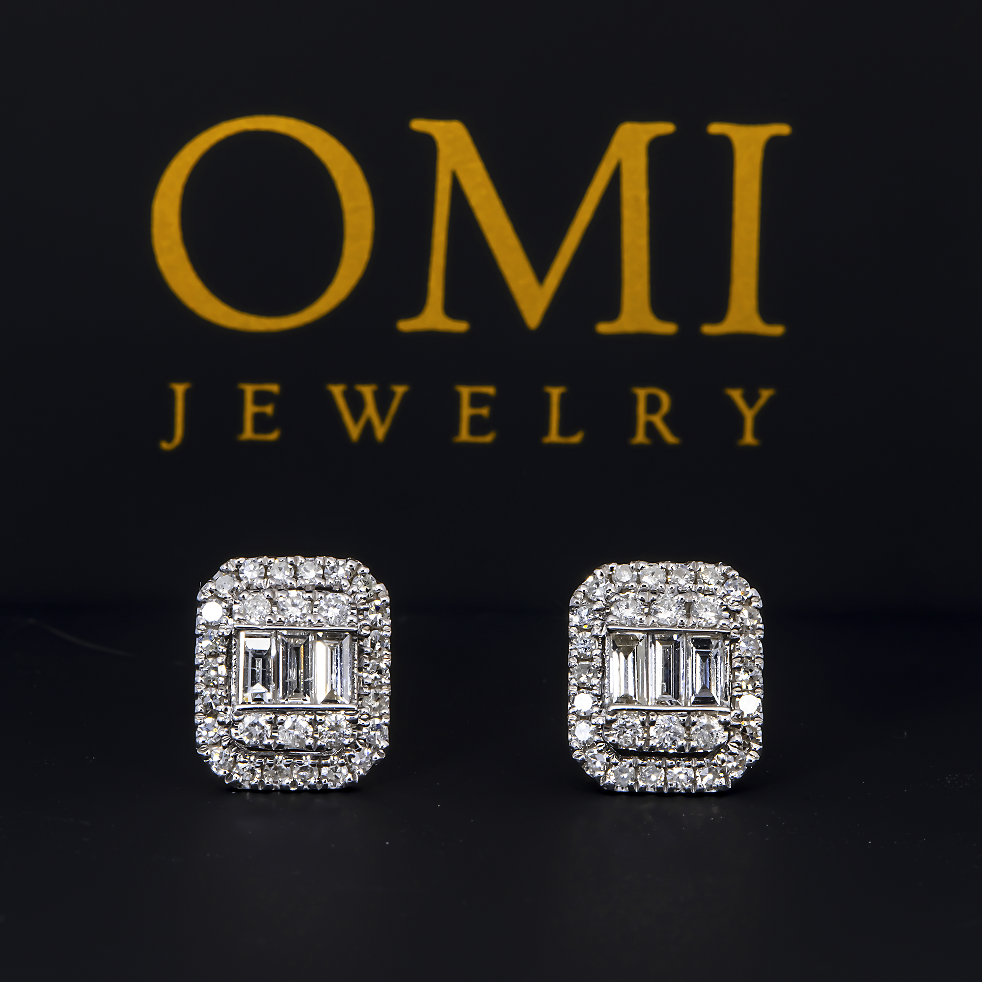 14K GOLD BAGUETTE AND ROUND DIAMOND EARRINGS 0.58 CTW