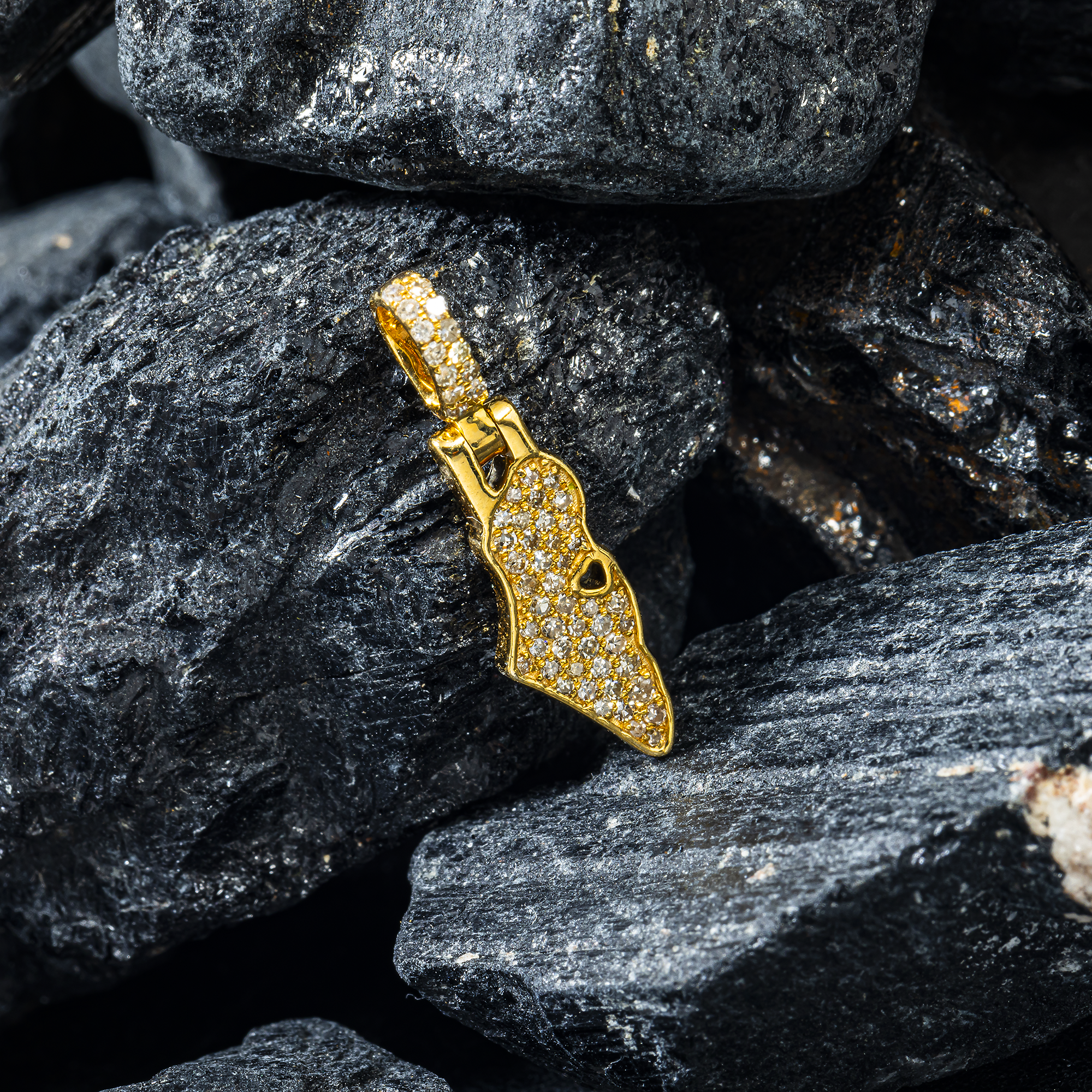 14K GOLD ROUND DIAMOND ISRAEL WITH HEART PENDANT 0.21 CT