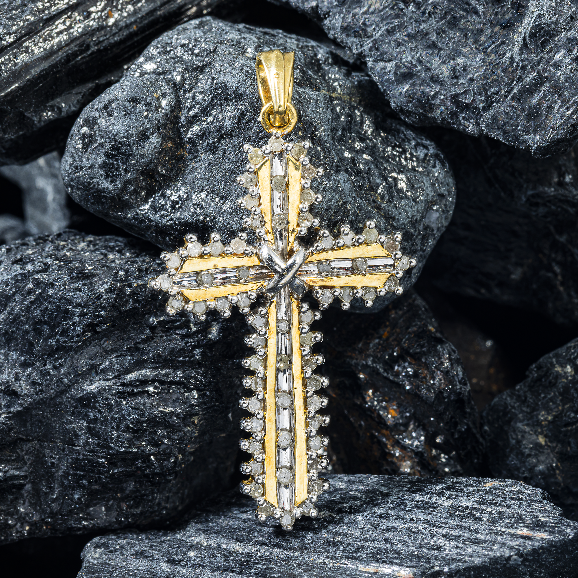 10K GOLD DIAMOND CROSS PENDANT 0.50 CT