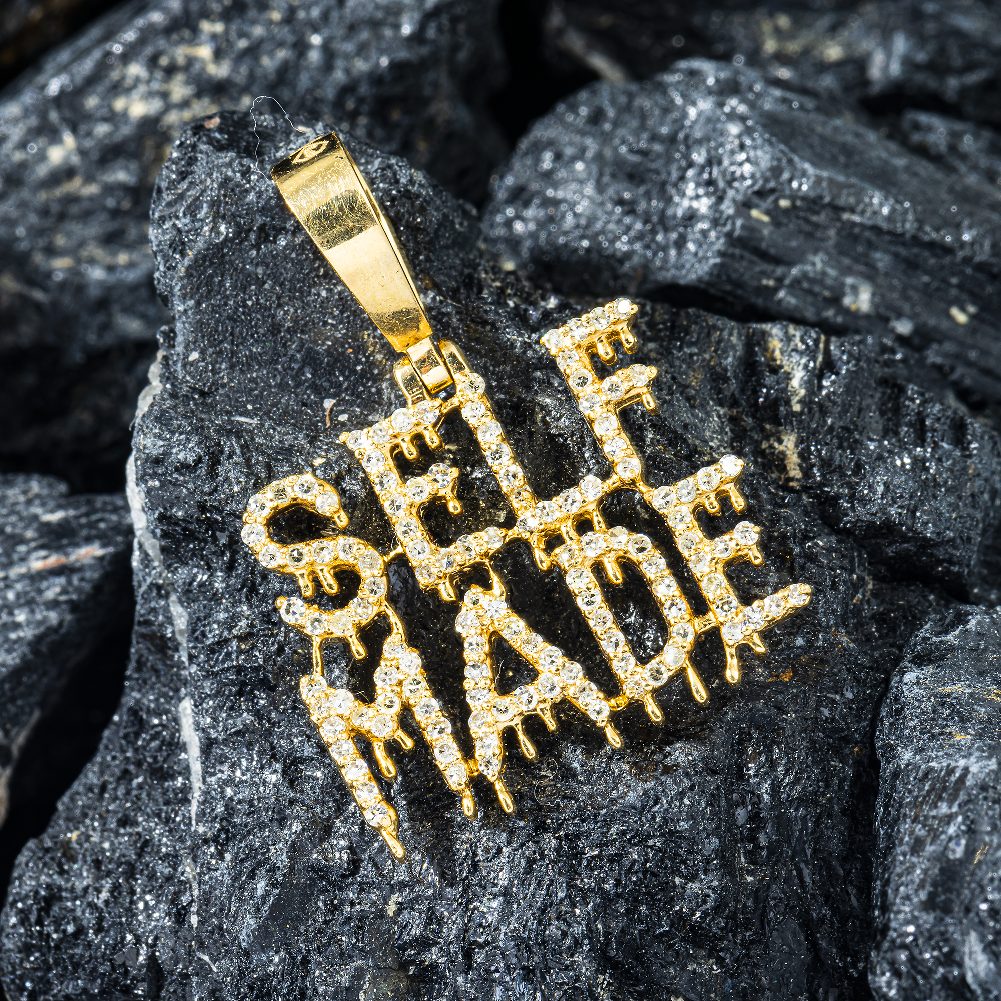 10K GOLD DIAMOND DRIPPING SELF MADE PENDANT 0.41 CT