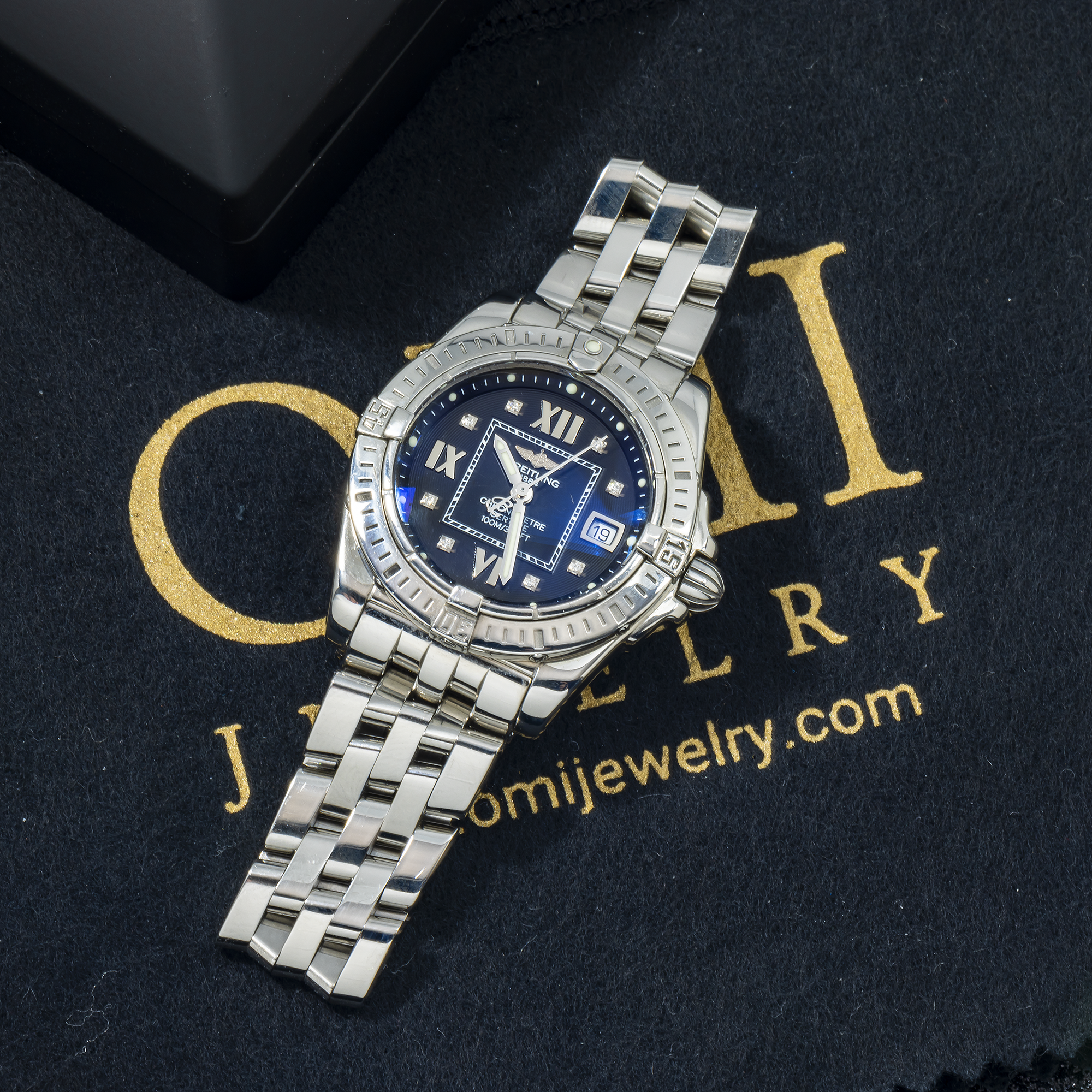 Breitling Windrider Cockpit 32MM A71356 Blue Roman Diamond Dial Breitling Windrider Cockpit 32MM A71356 Blue Roman Diamond Dial