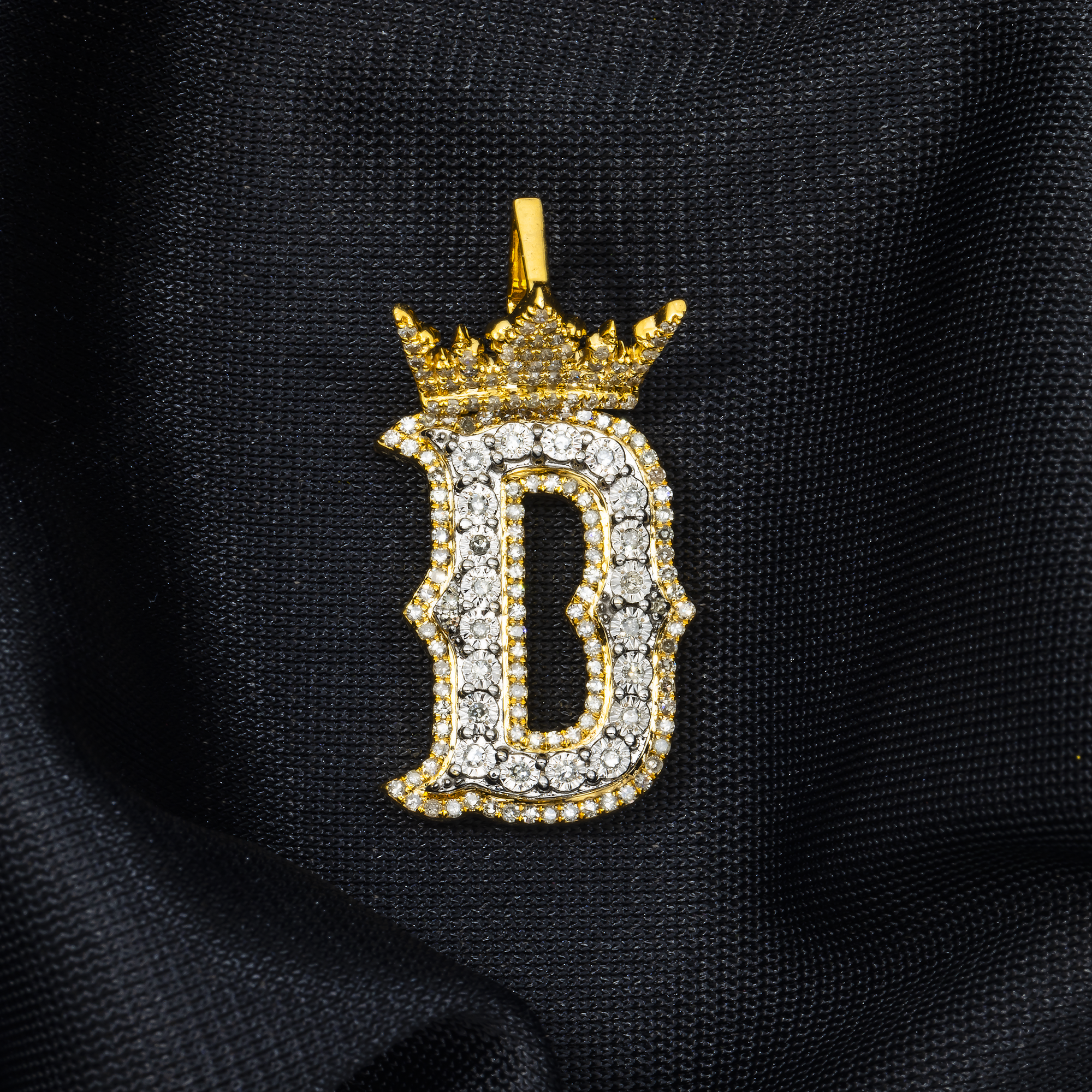 10K GOLD DIAMOND INITIAL LETTER D PENDANT 0.61 CT