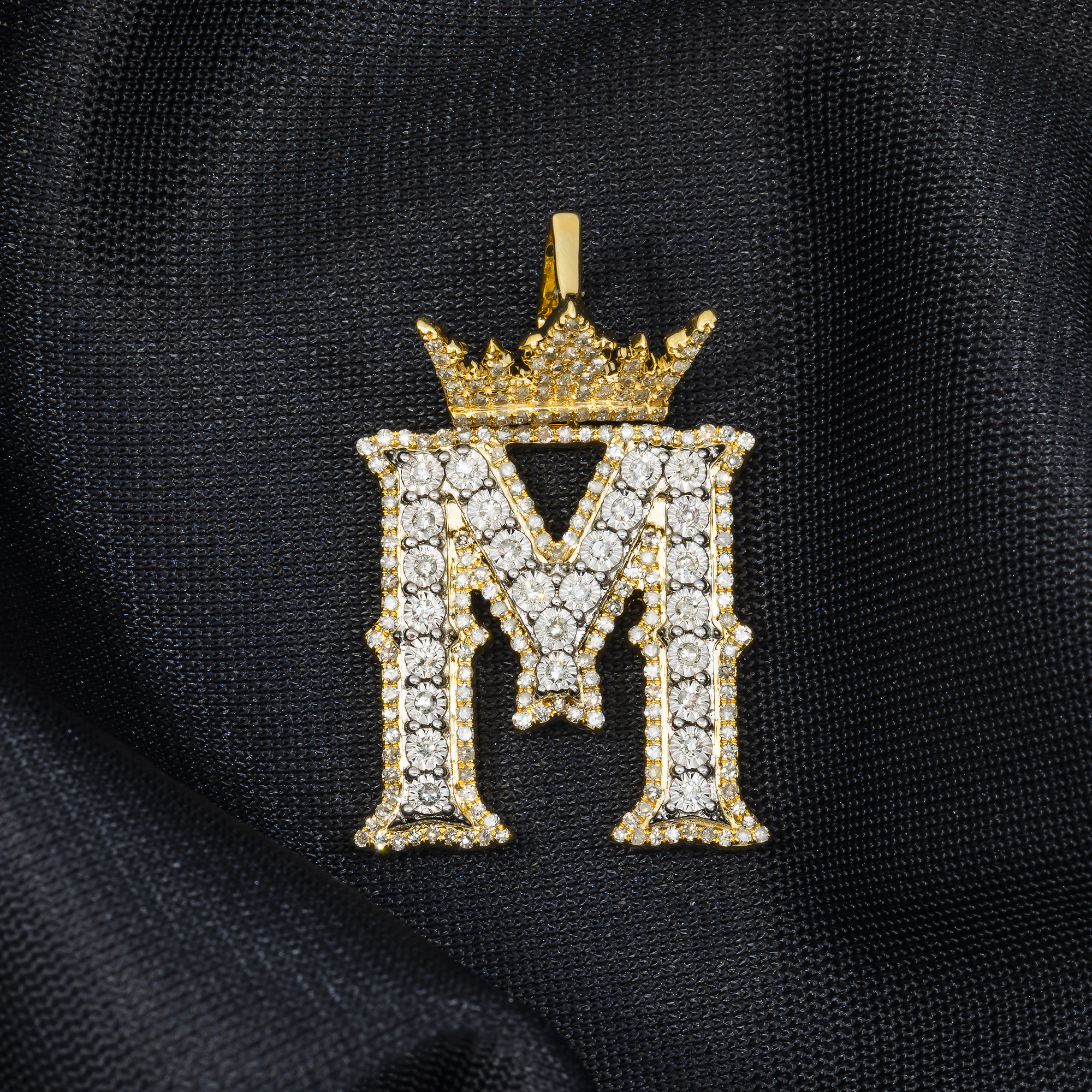 10K GOLD DIAMOND INITIAL LETTER M PENDANT 0.77 CT