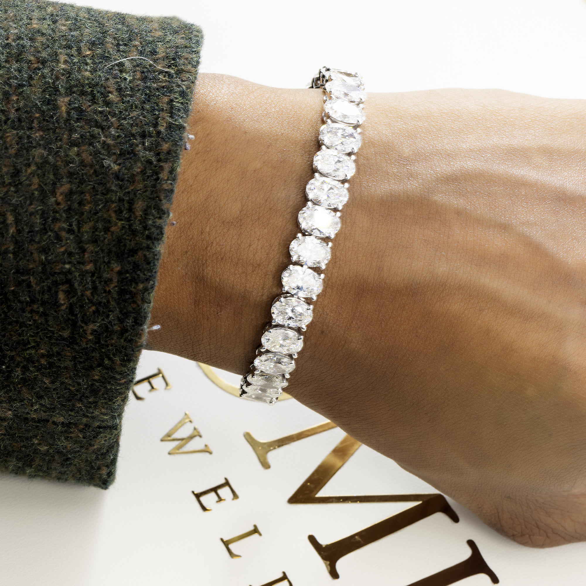 14K GOLD OVAL LAB DIAMOND TENNIS BRACELET 31.84 CT