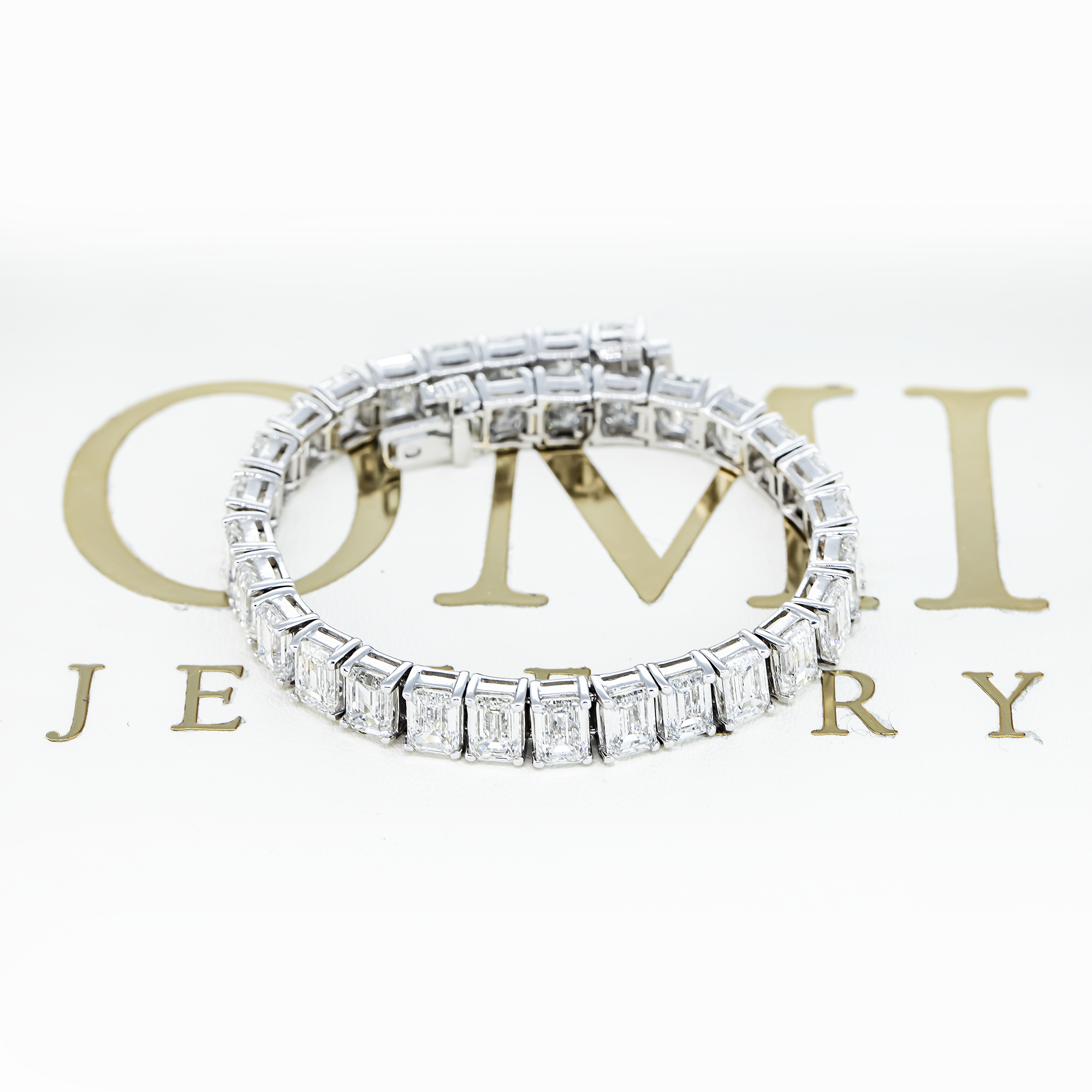 14K GOLD EMERALD CUT LAB DIAMOND TENNIS BRACELET 33.07 CT