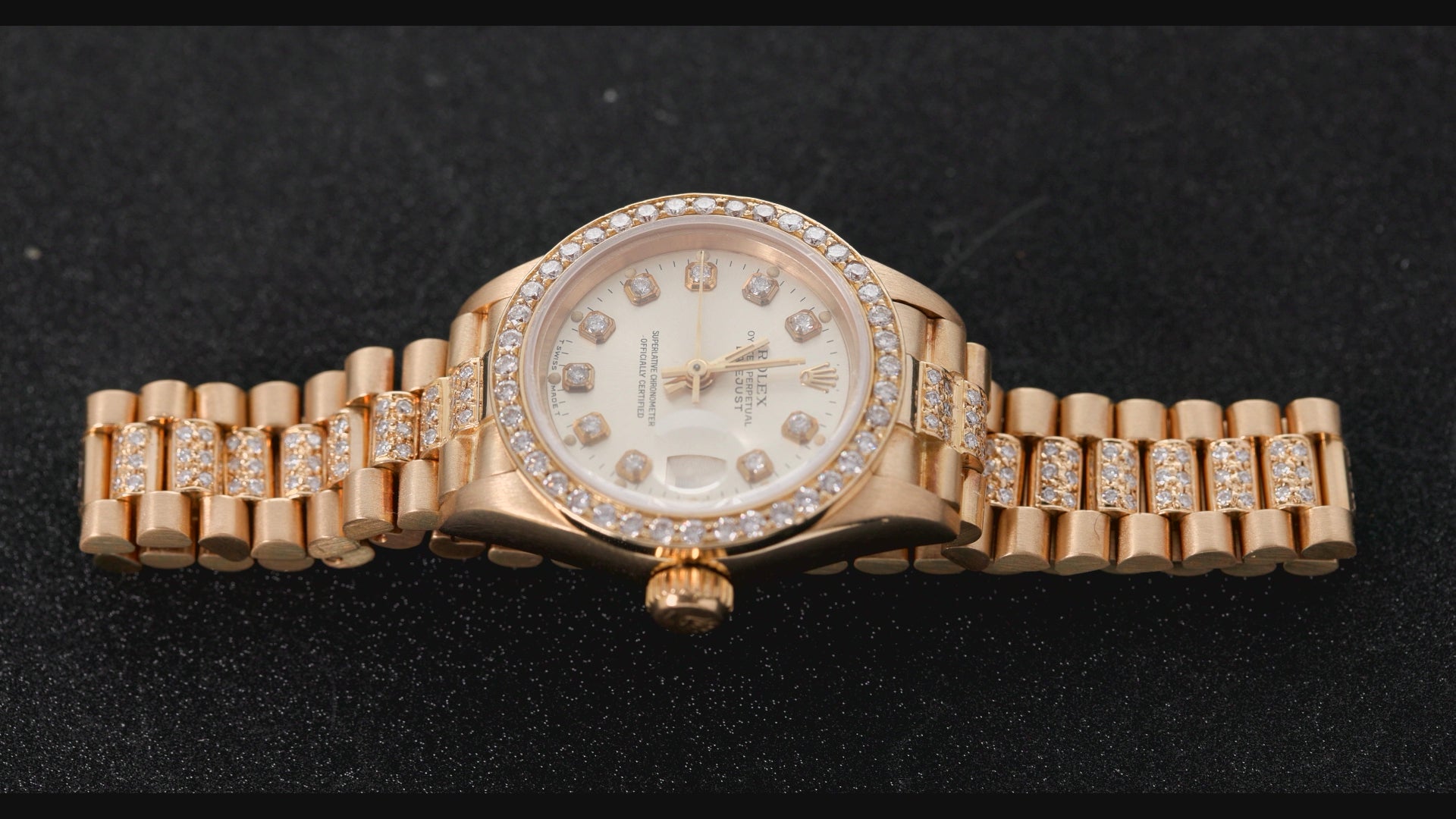 Rolex Datejust 26MM 69178 Mother of Pearl Diamond Dial Diamond Bezel 18K Yellow Gold Semi Diamond President Bracelet