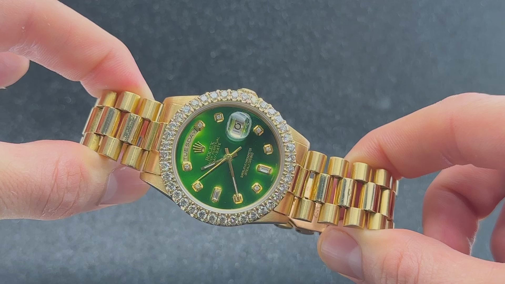 Rolex Day-Date 36MM 18238 Green Diamond Dial Diamond Bezel 18K Yellow Gold President Bracelet
