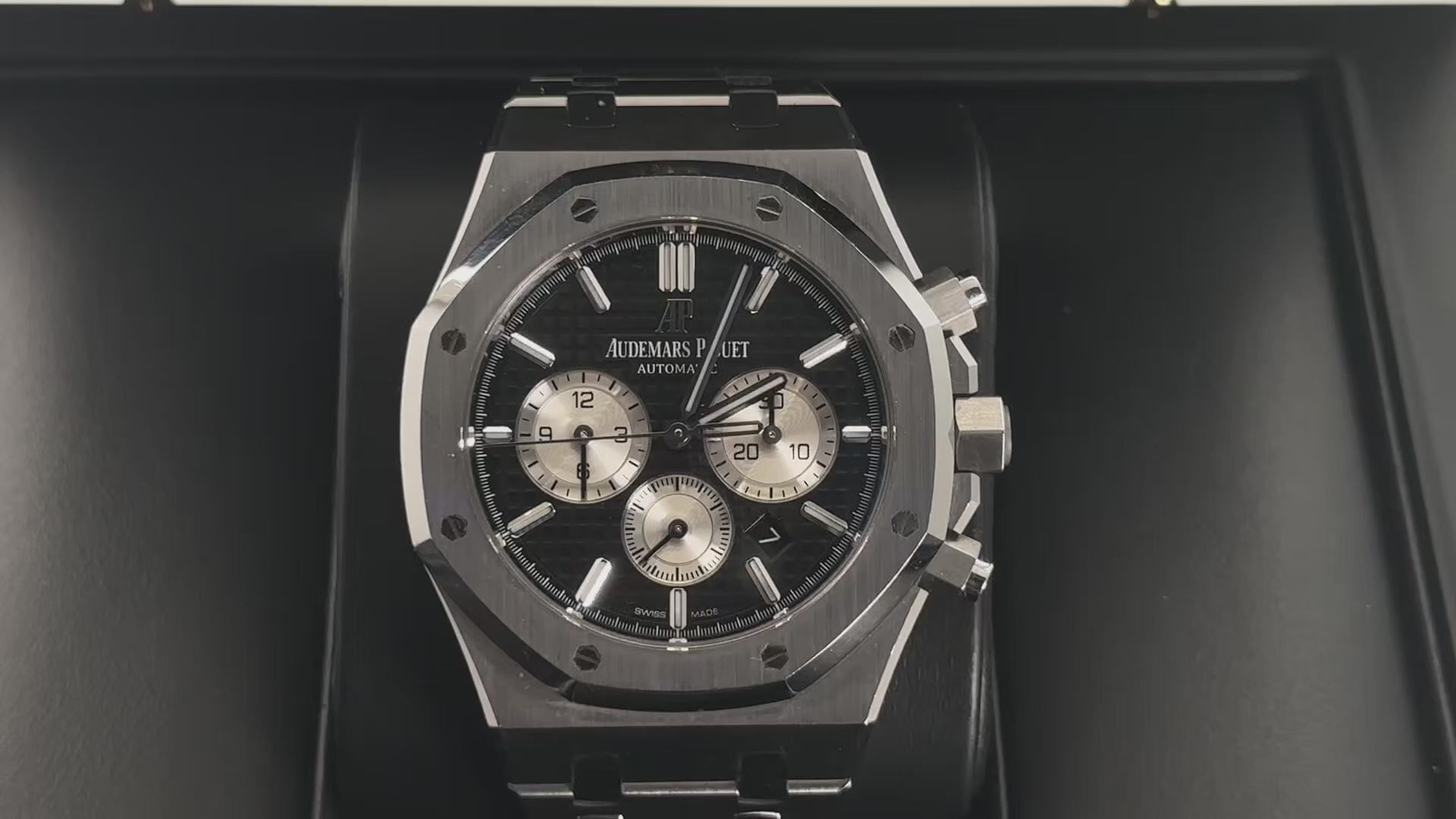 Audemars Piguet Royal Oak Chronograph 41MM 26331ST.OO.1220ST.02 Black Dial Stainless Steel Bezel Stainless Steel Bracelet