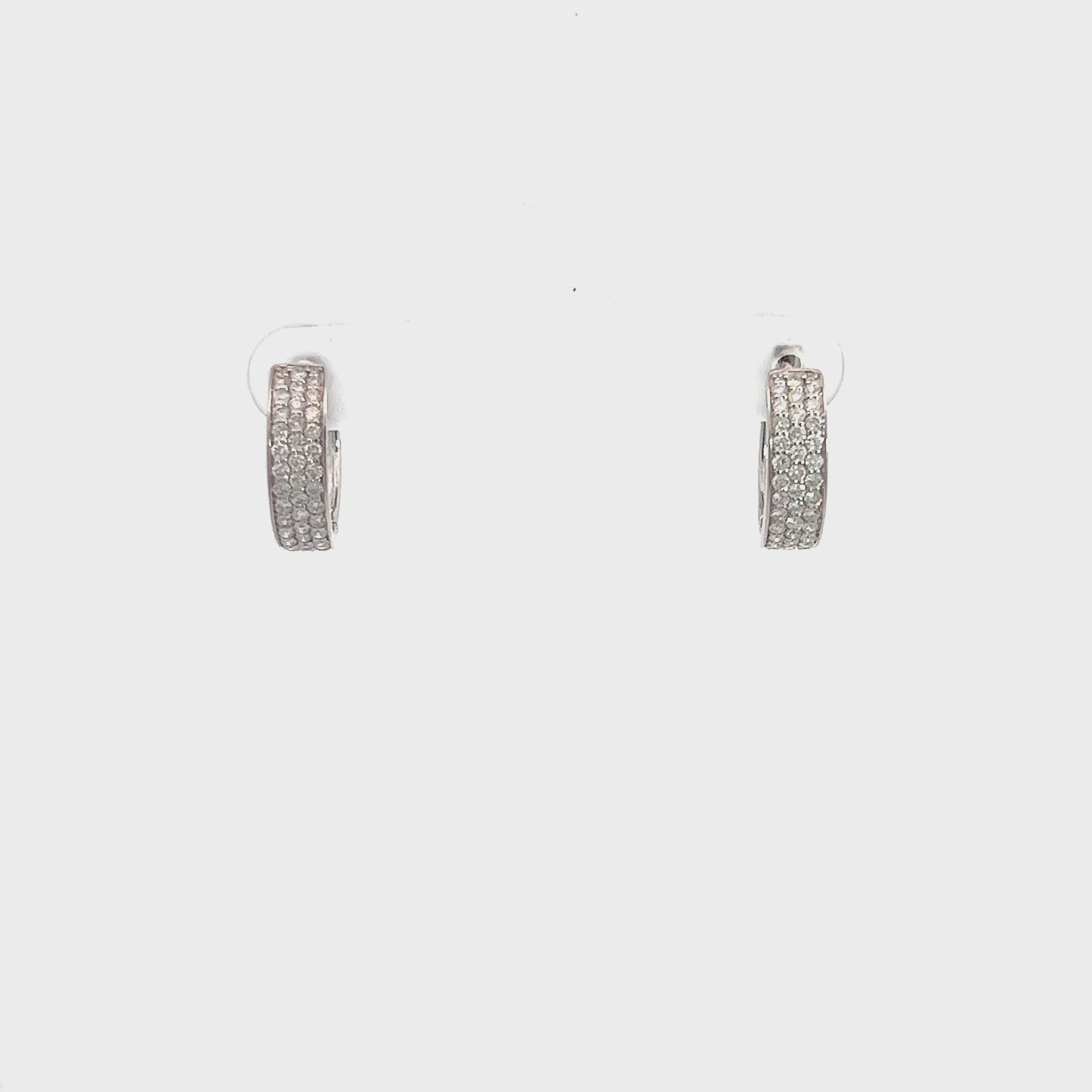 ER3787W $7,500.00 14KW 0.65CTW DIAMOND PAVE HOOP EARRING HUGGIES -3-ROWER3787W $7,500.00 14KW 0.66CTW DIAMOND PAVE HOOP EARRING HUGGIES - 3-ROW__2024-04-11-12-33-37.mp4