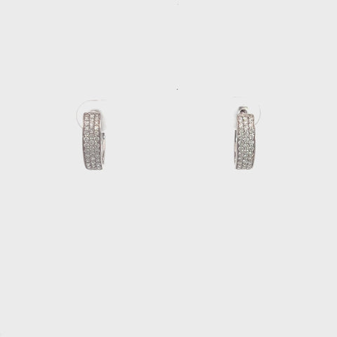 ER3787W $7,500.00 14KW 0.65CTW DIAMOND PAVE HOOP EARRING HUGGIES -3-ROWER3787W $7,500.00 14KW 0.66CTW DIAMOND PAVE HOOP EARRING HUGGIES - 3-ROW__2024-04-11-12-33-37.mp4