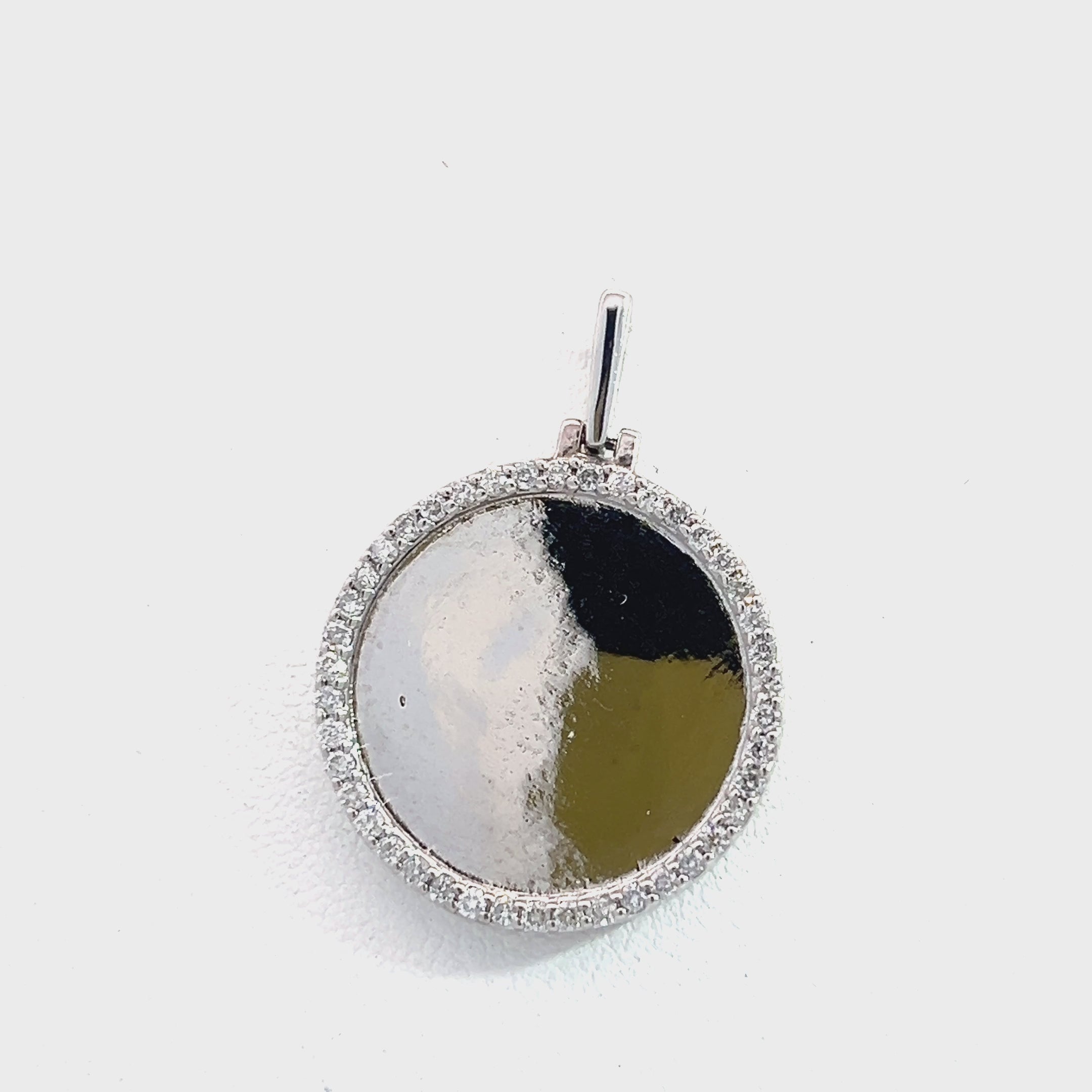 PY1005W DPE358 10KWG 6.20GR 0.65CT $ 13680.00__2024-06-17-14-07-40.mp4