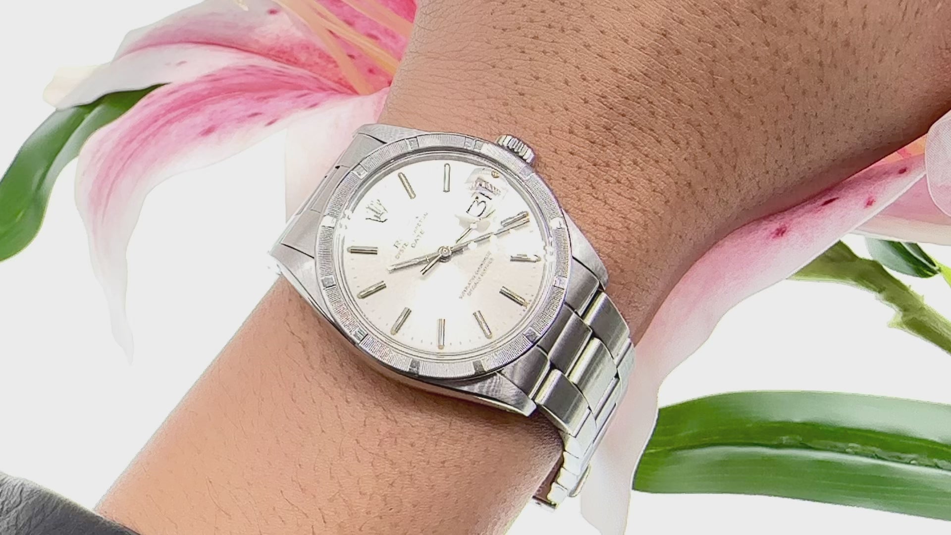 Rolex Date 34MM 1501 Silver Dial Engine Turned Bezel Stainless Steel Oyster Bracelet