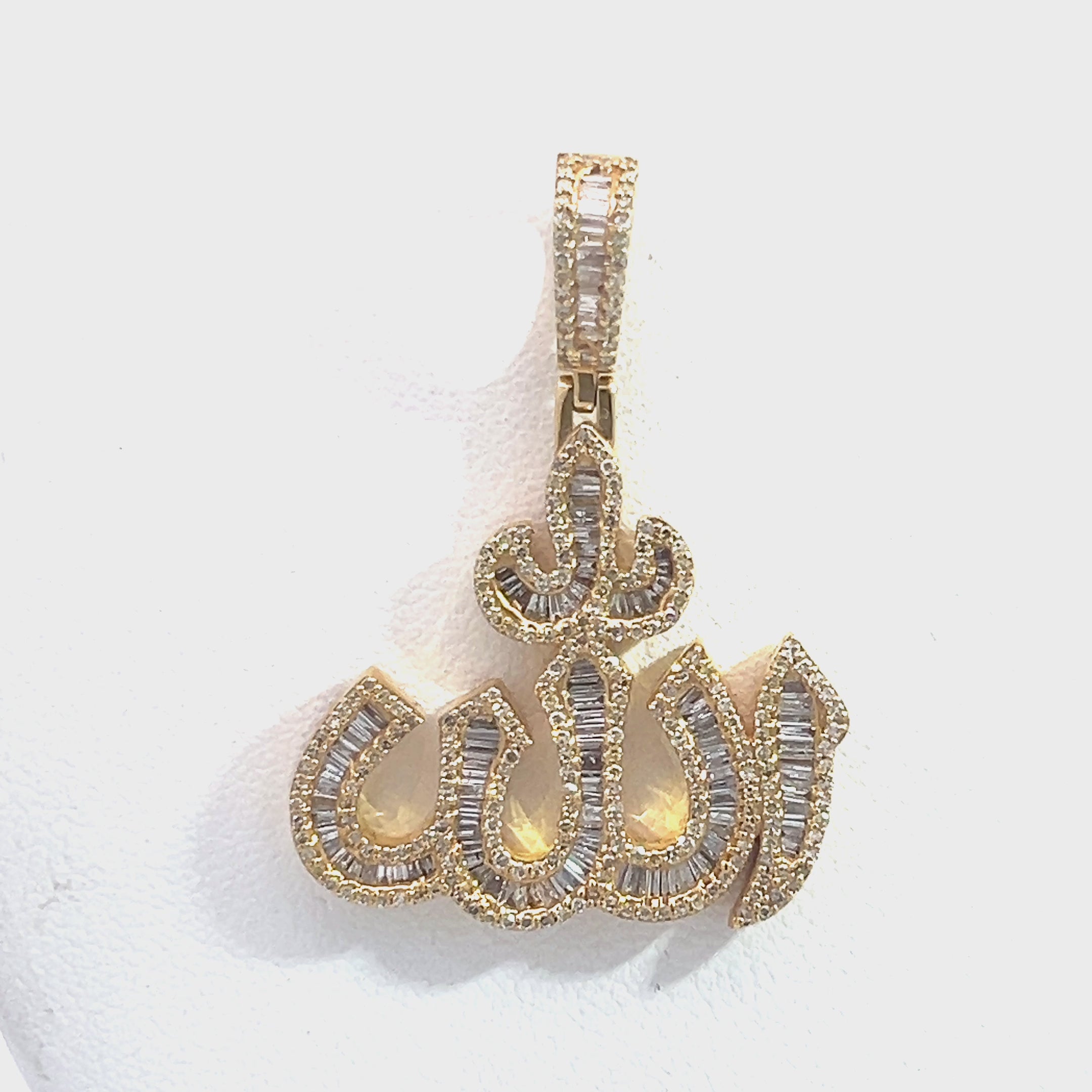 PY1231Y DPE359 10KYG 6.27GR 1. 68CT $9000.00__2024-06-17-13-40-56.mp4