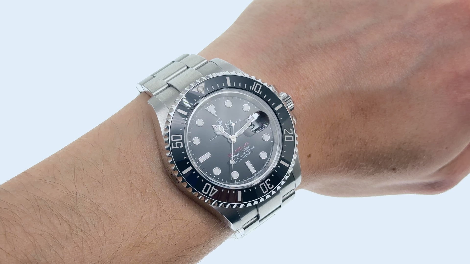 Rolex Sea-Dweller 43MM 126600 Black Dial Black Ceramic Bezel Stainless Steel Oyster Bracelet