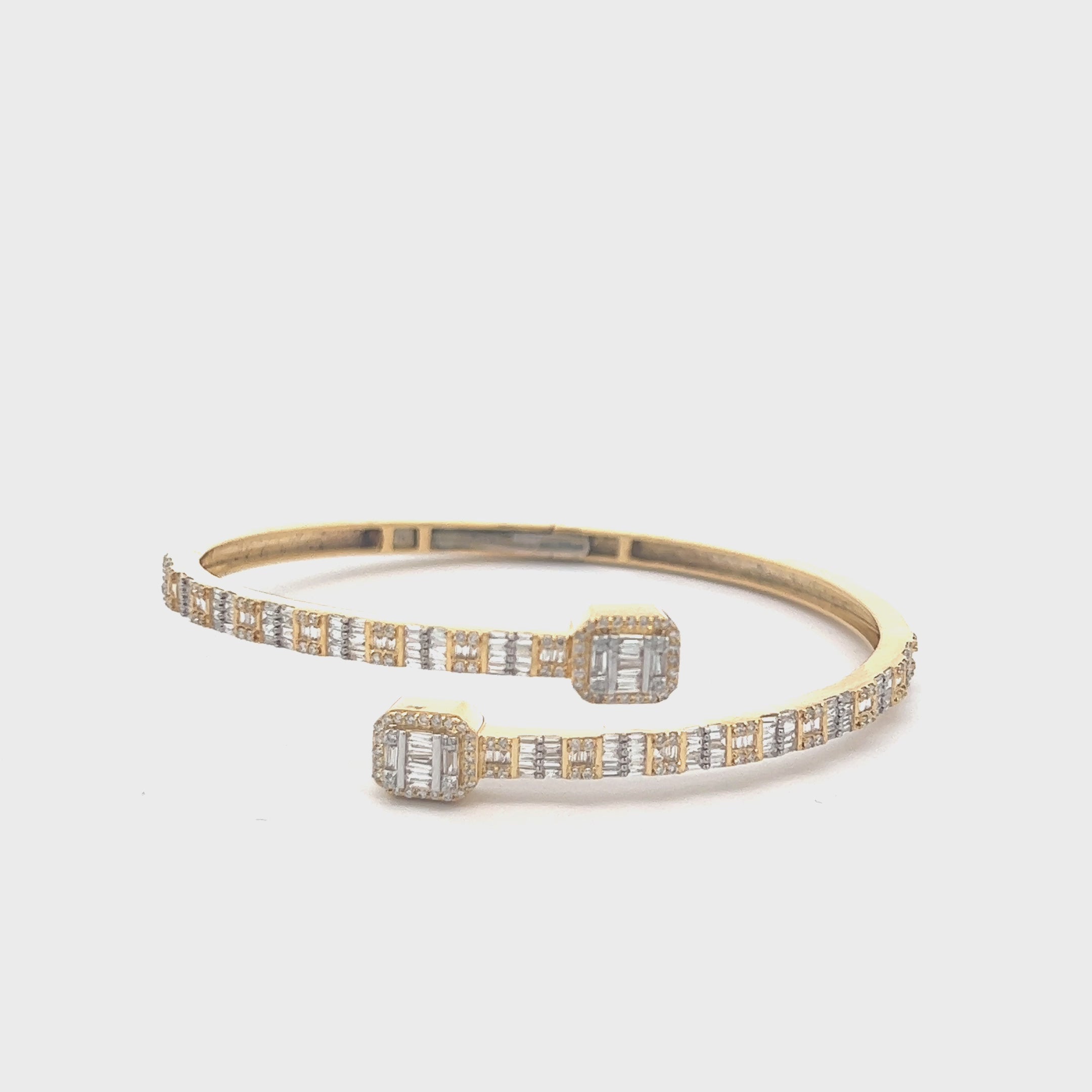 023818 PW18304BG-YG $6.500 AR1300-0224 10K YG DIAMOND 1.46CTW 7 1* 12.6 GRAMSAR1300-0224 10K YG DIAMOND 1.46CTW 7.1* 12.6 GRAMS__2024-04-02-13-37-43.mp4