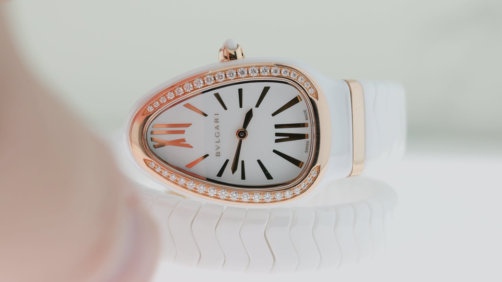 BULGARI SERPENTI SPIGA 102613 WHITE CERAMIC WHITE DIAL LADIES WATCH