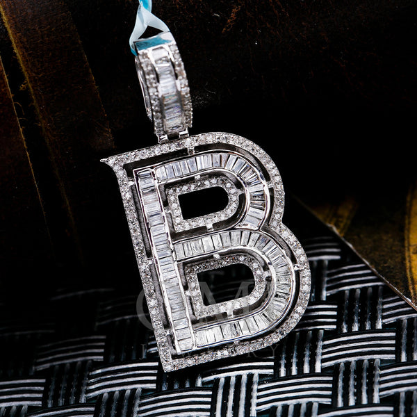 14K WHITE GOLD LETTER B  WITH 1.34 CT  BAGUETTE DIAMONDS
