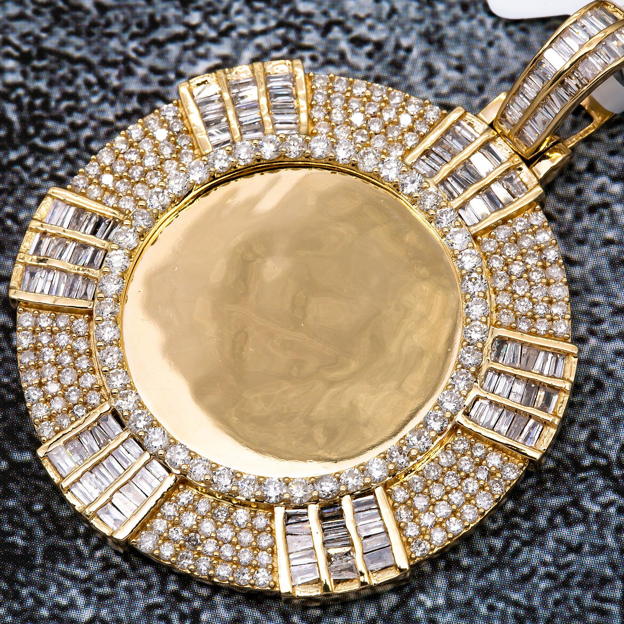 DIAMOND ROUND PICTURE PENDANT WITH 3.52 CT DIAMONDS